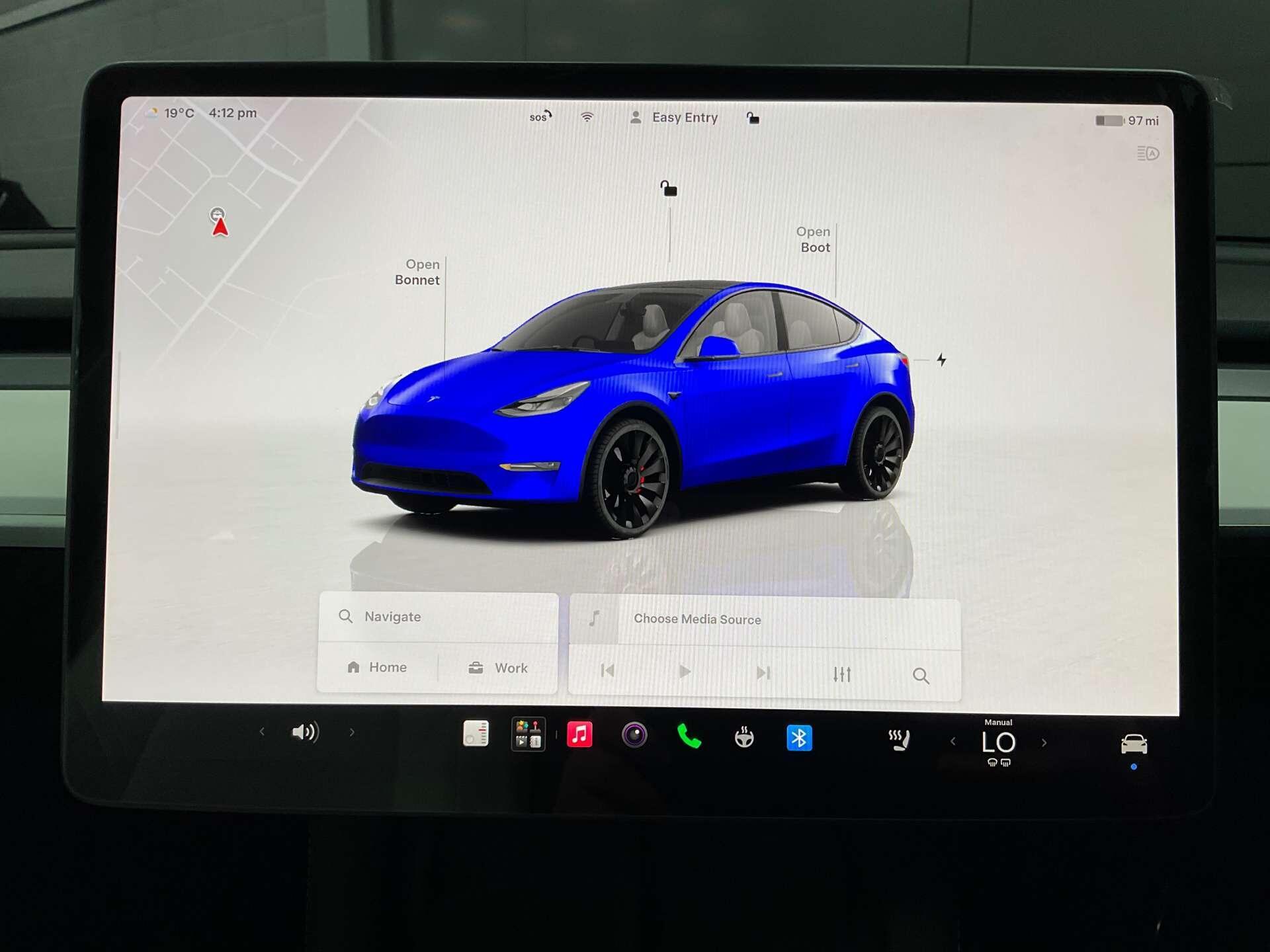 Tesla Model Y - Image 17