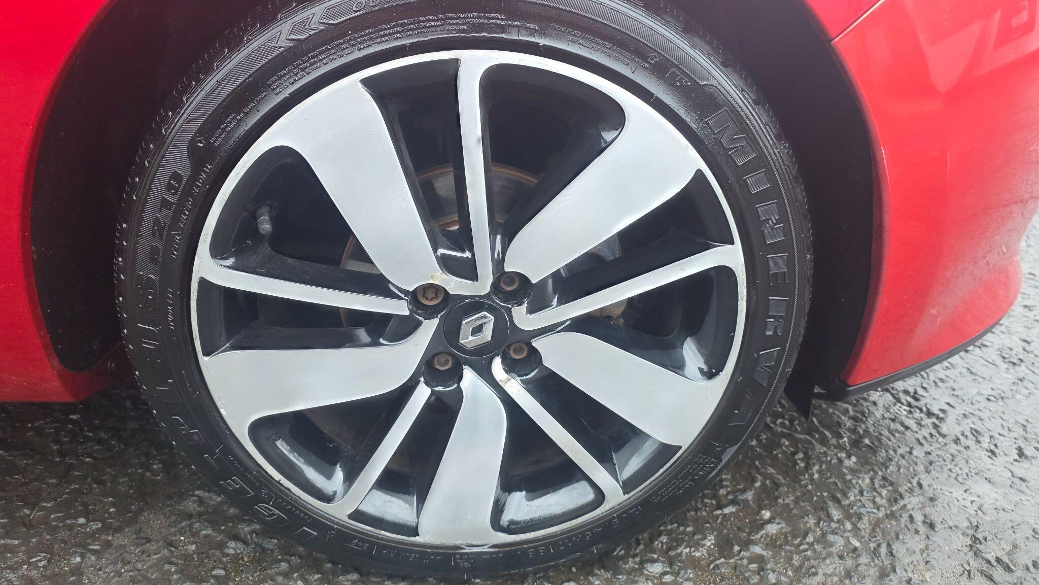 Renault Clio - Image 41