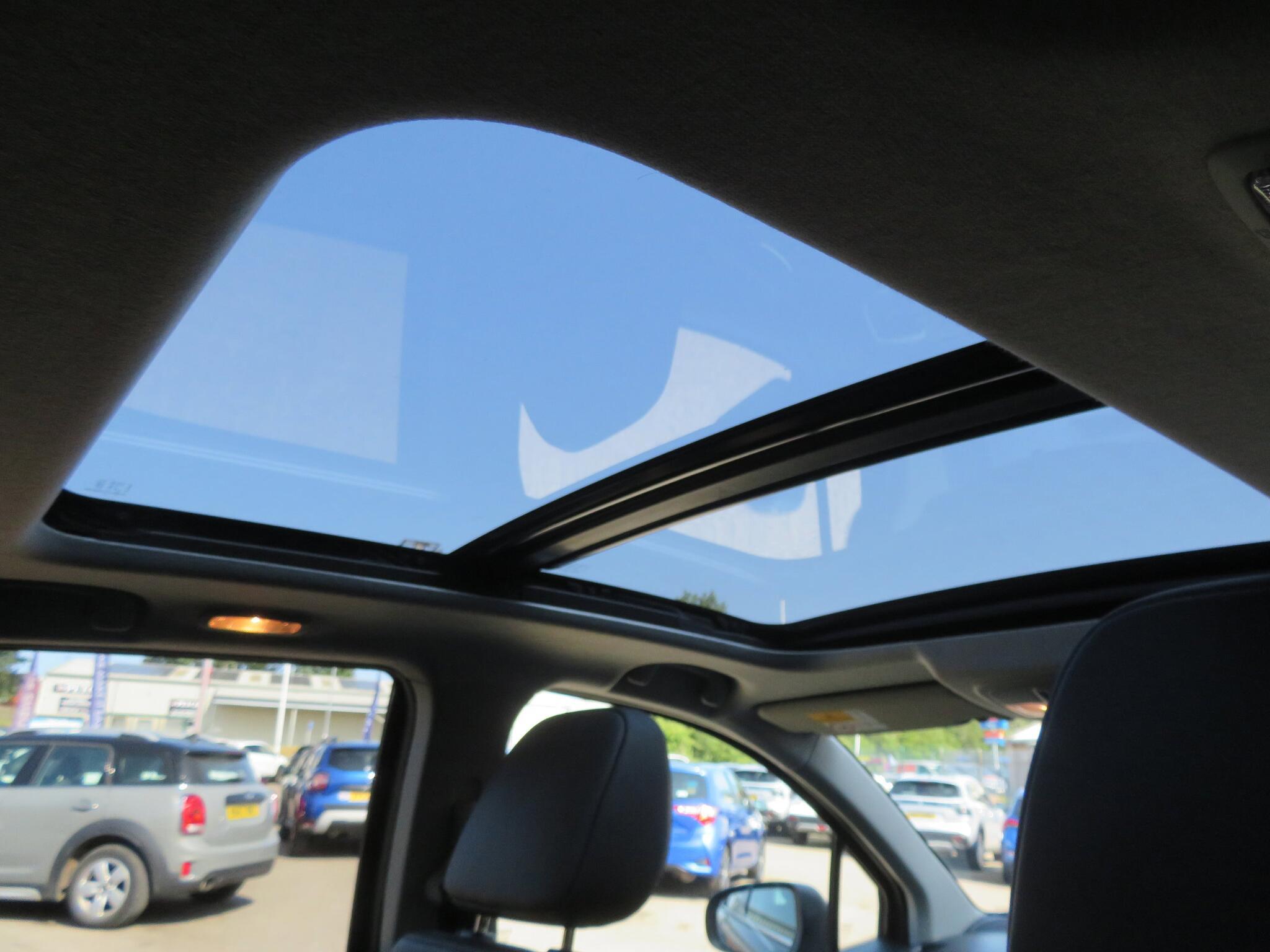 Suzuki S-Cross - Image 14