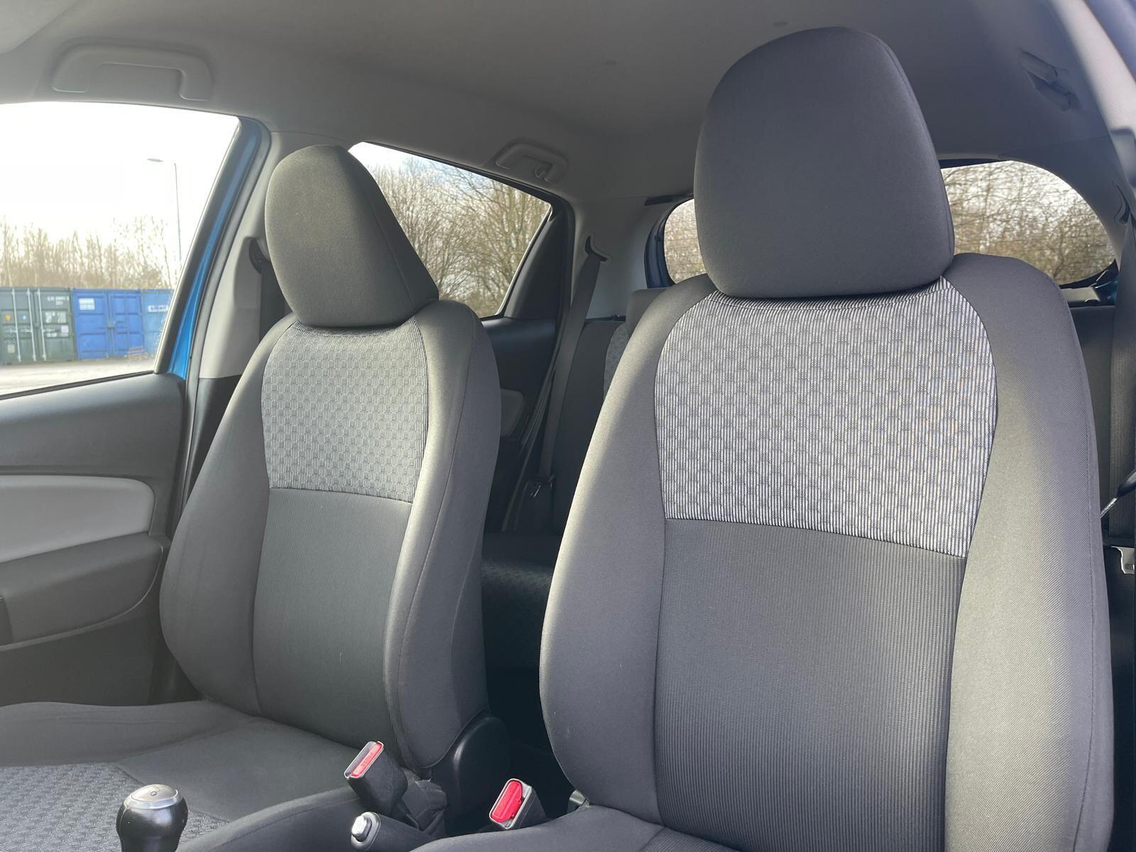 Toyota Yaris - Image 47