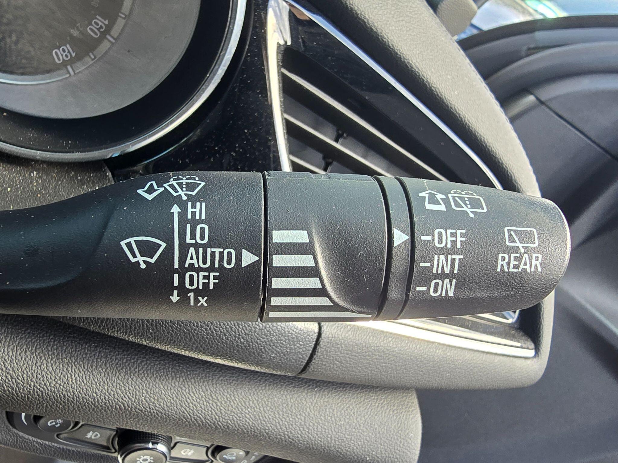 Vauxhall Insignia - Image 46