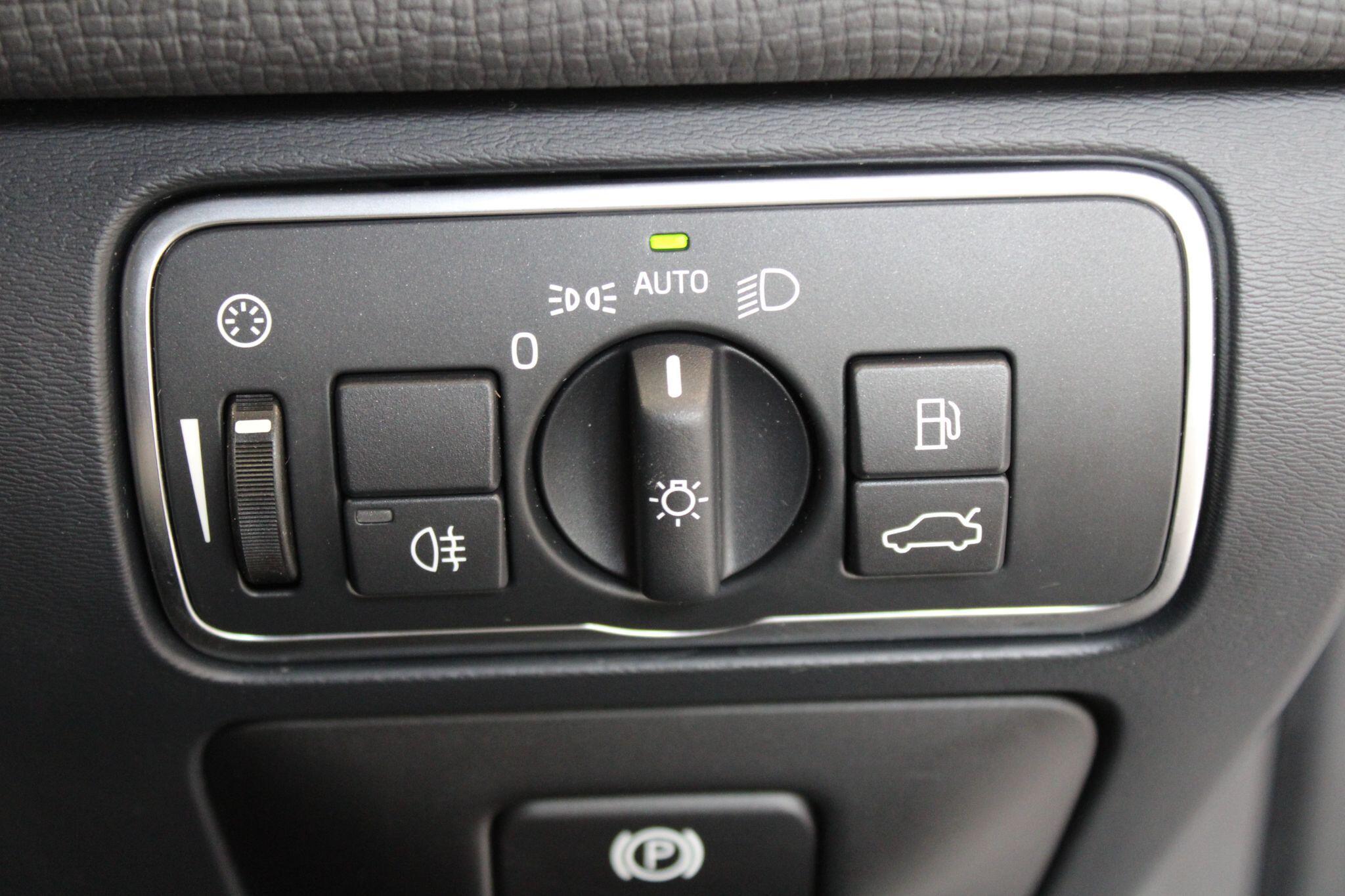 Volvo XC60 - Image 30