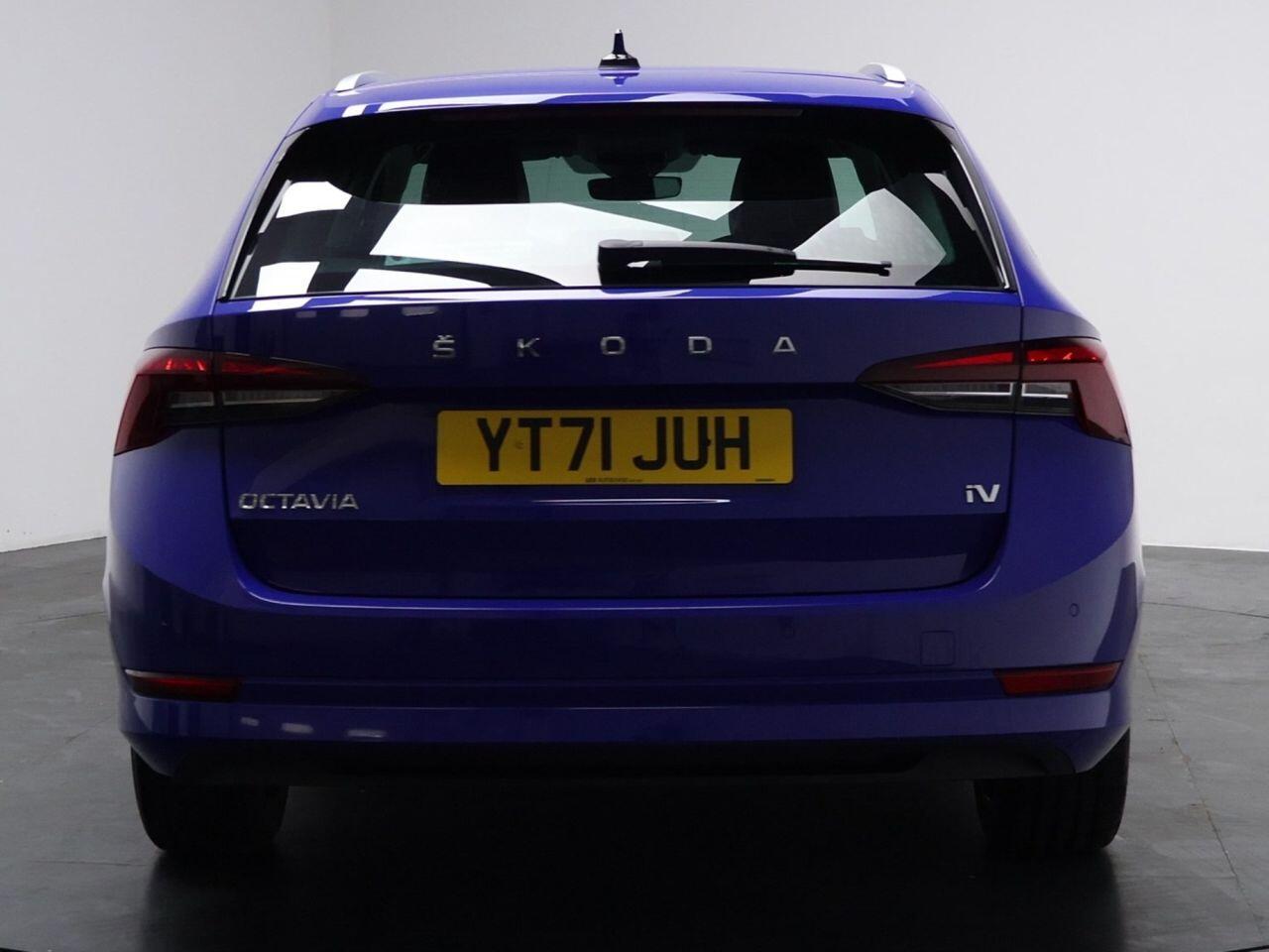 Skoda Octavia - Image 12