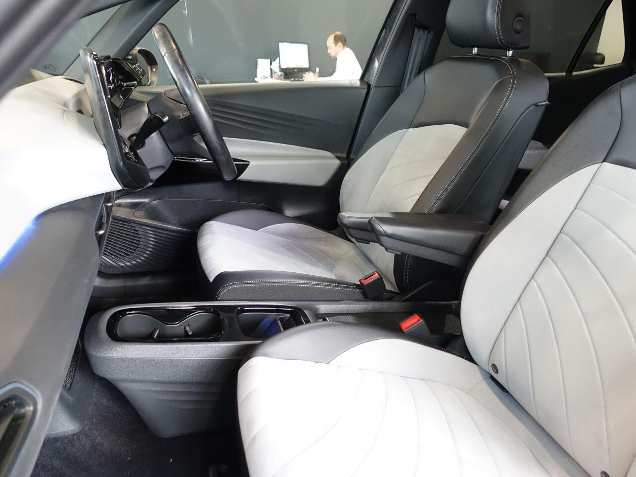 Volkswagen ID.3 - Image 13