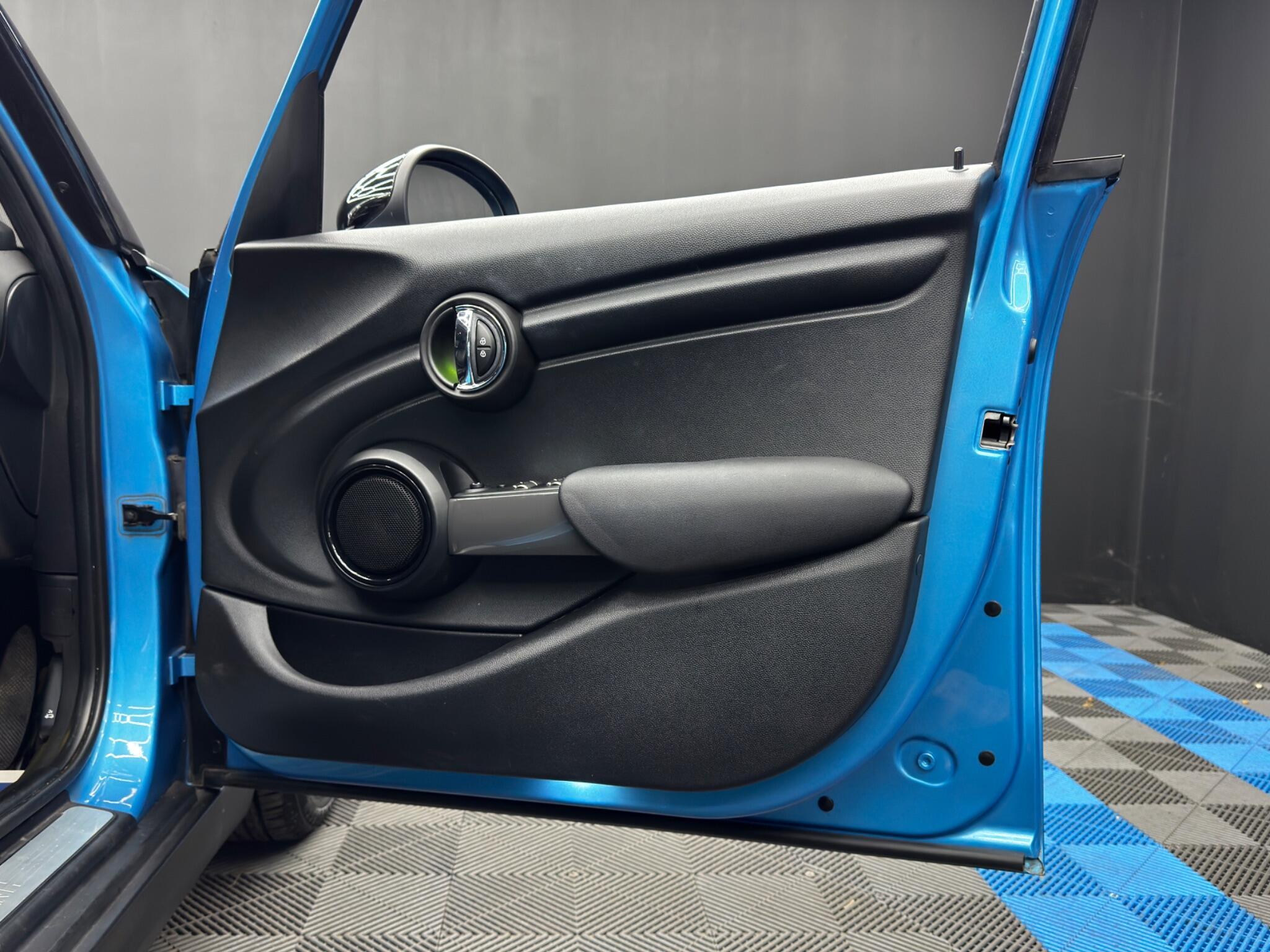 MINI Hatch - Image 41