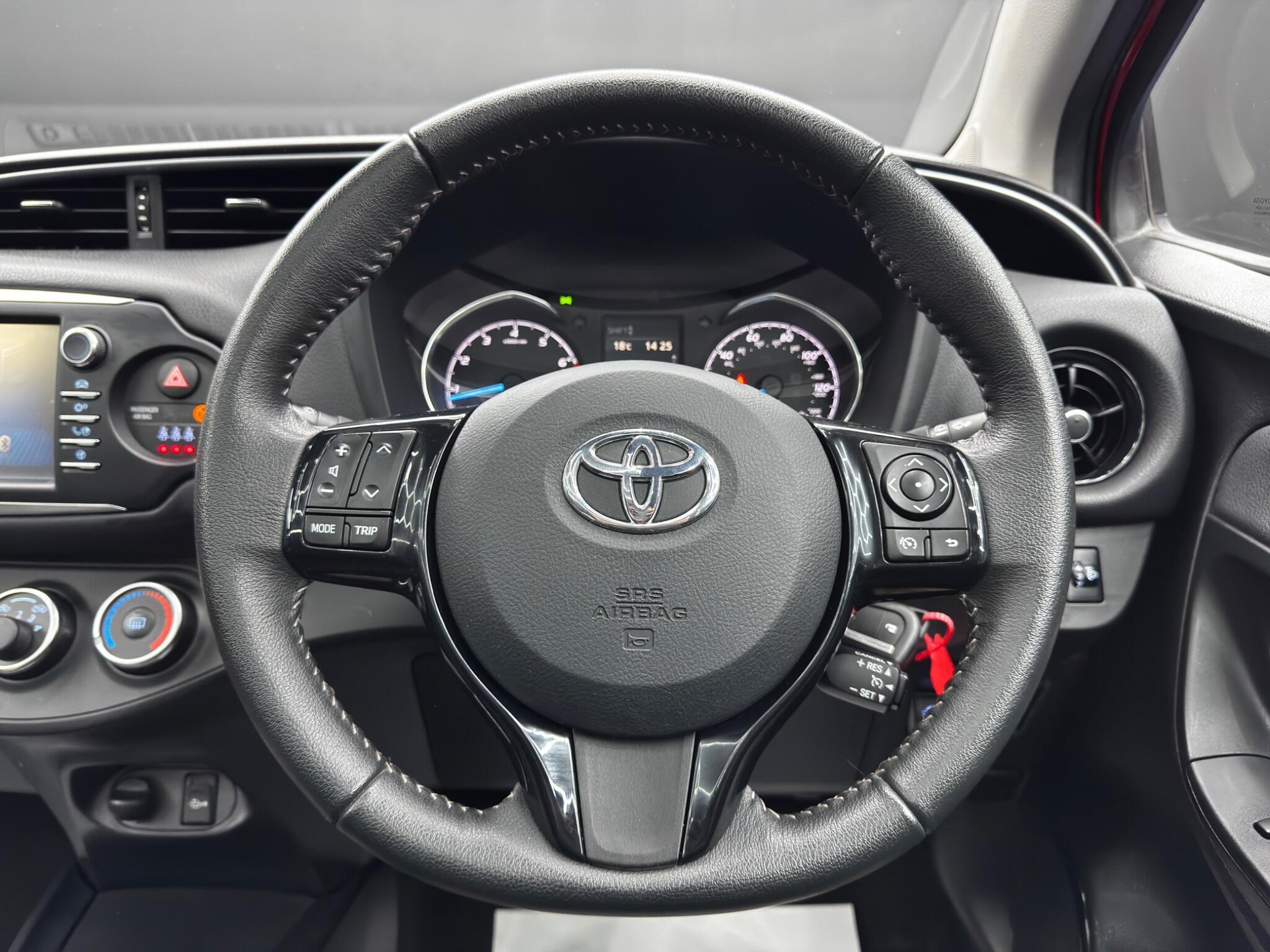 Toyota Yaris - Image 19
