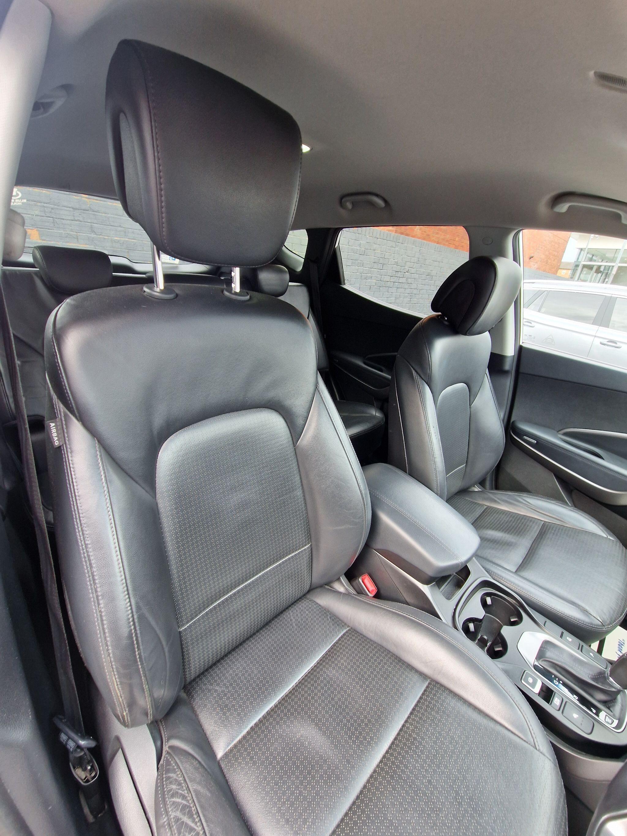 Hyundai Santa Fe - Image 29