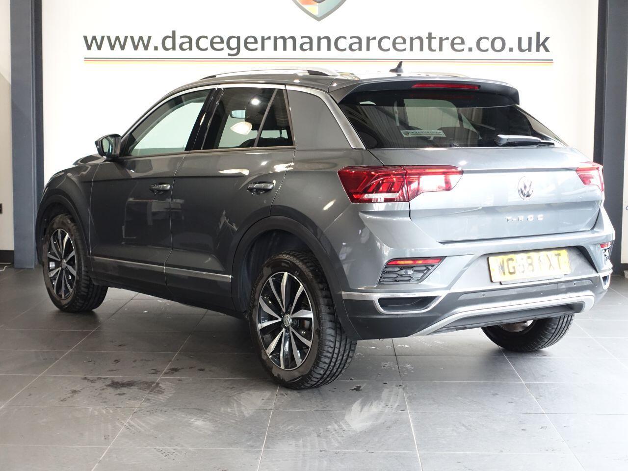 Volkswagen T-Roc - Image 8