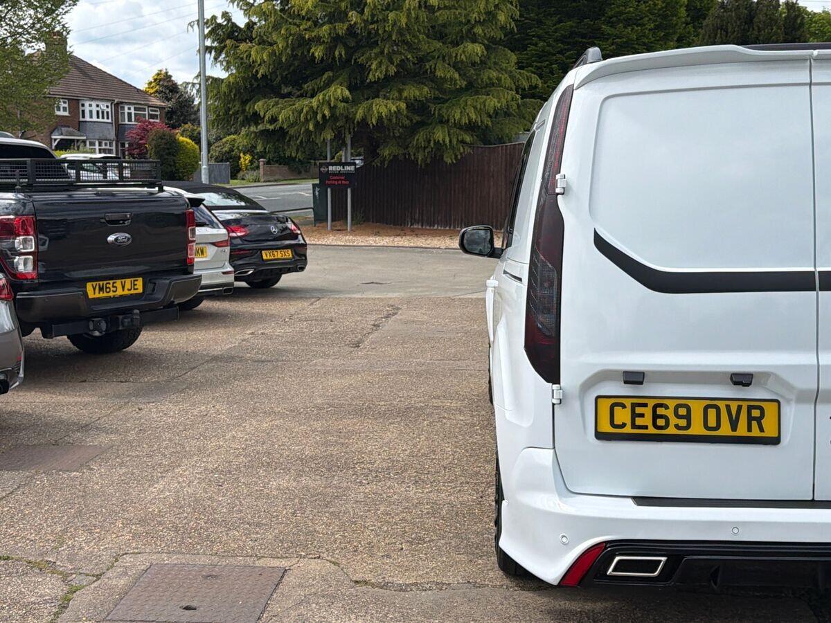 Ford Transit Connect - Image 14