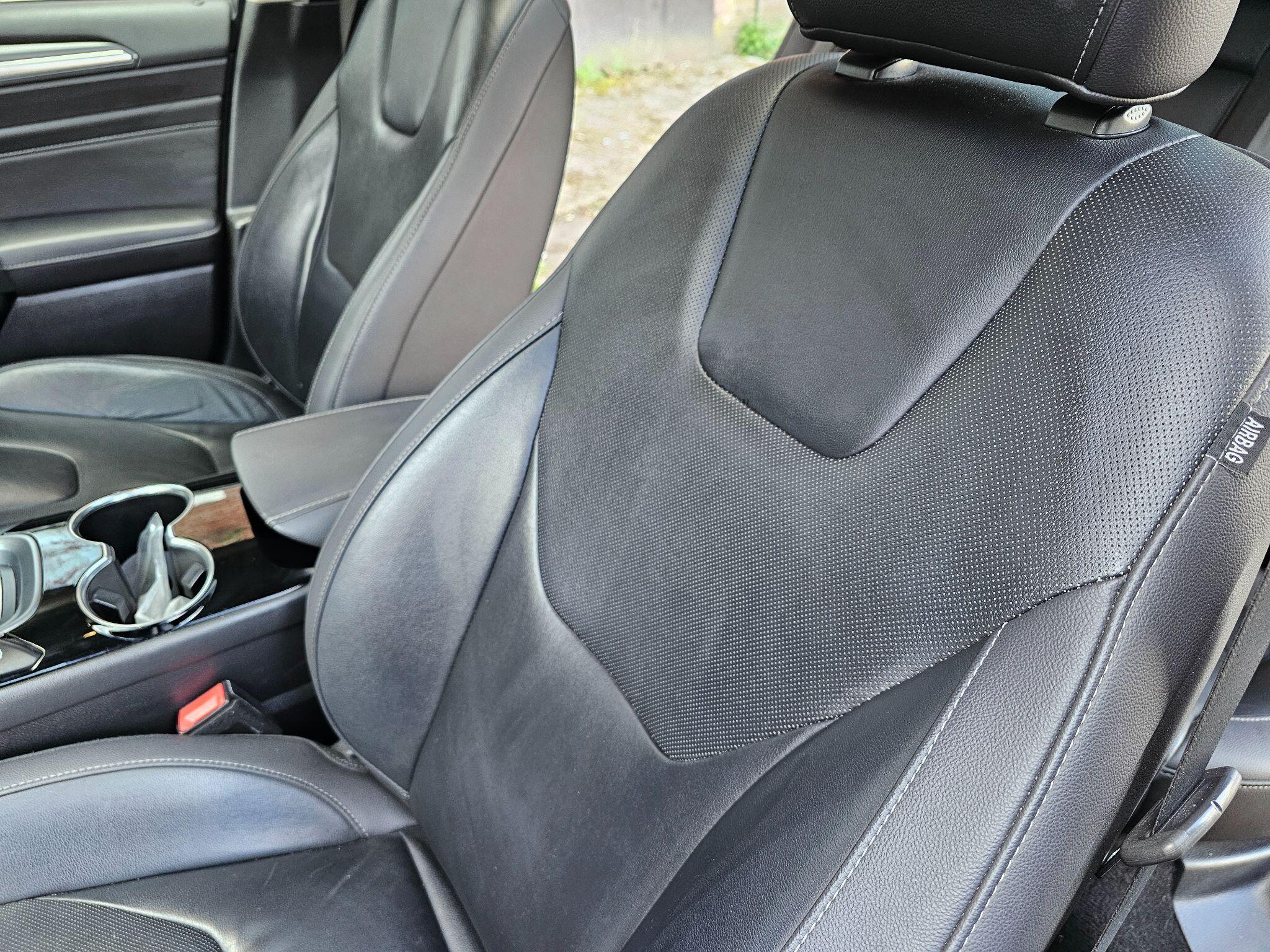 Ford Mondeo - Image 25