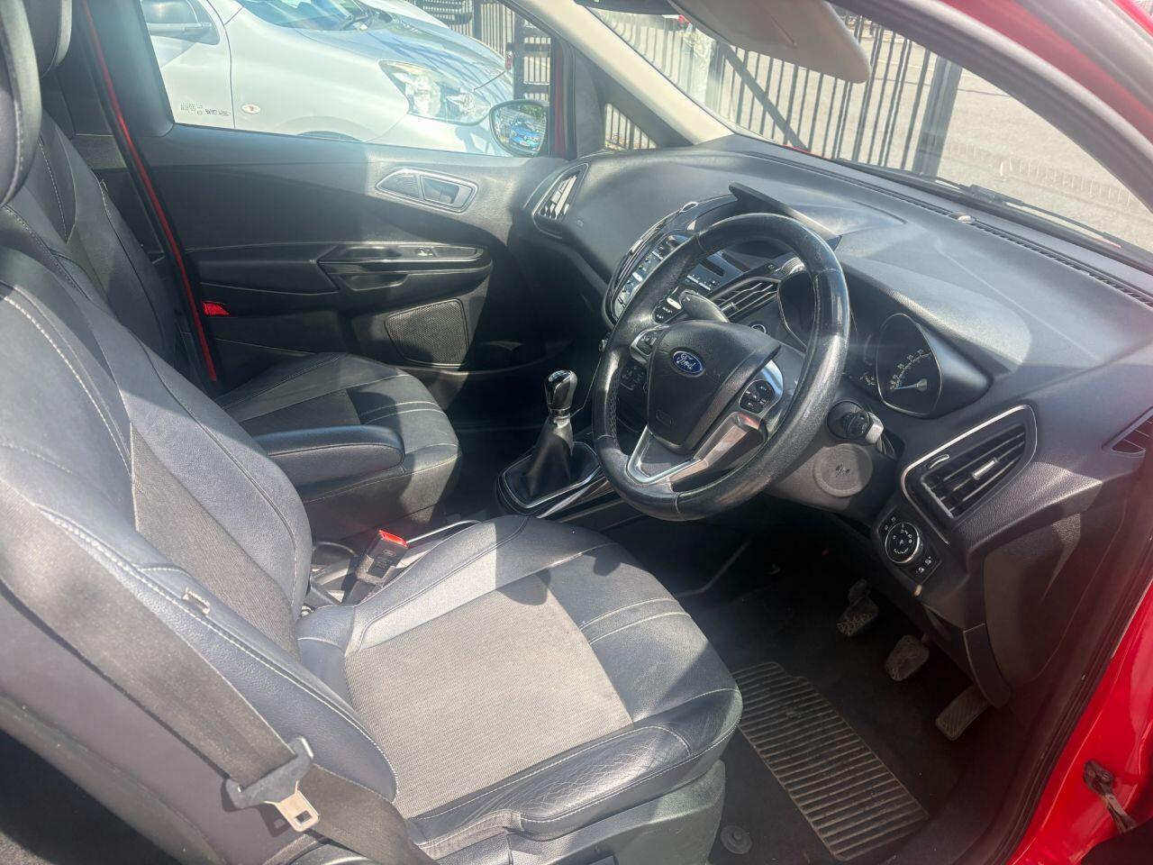 Ford B-Max - Image 12