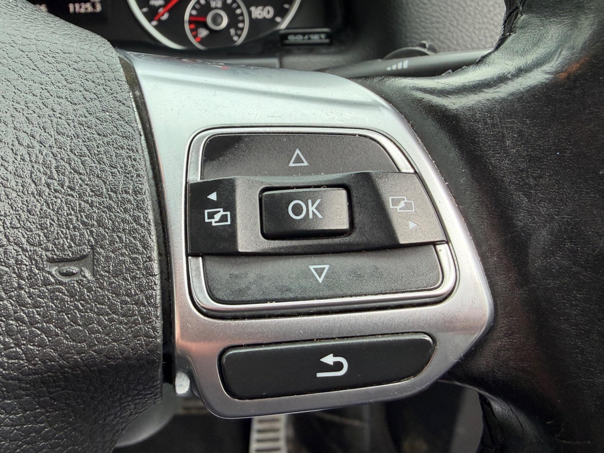 Volkswagen Tiguan - Image 25