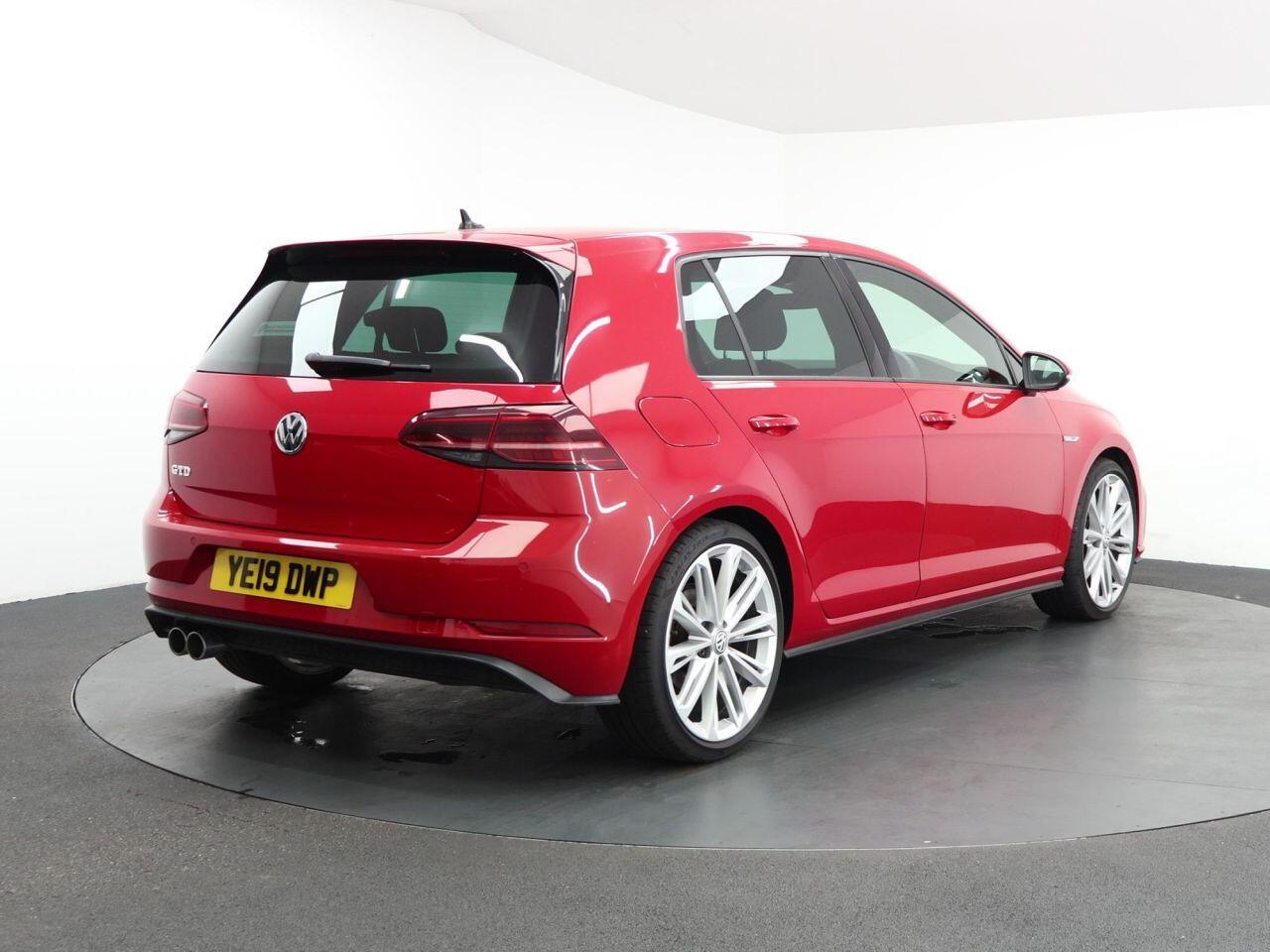Volkswagen Golf - Image 14