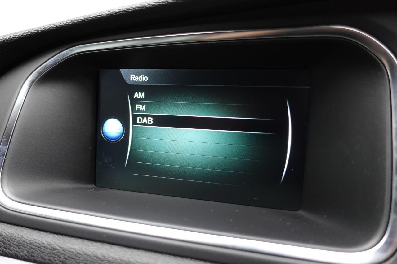 Volvo V40 - Image 23