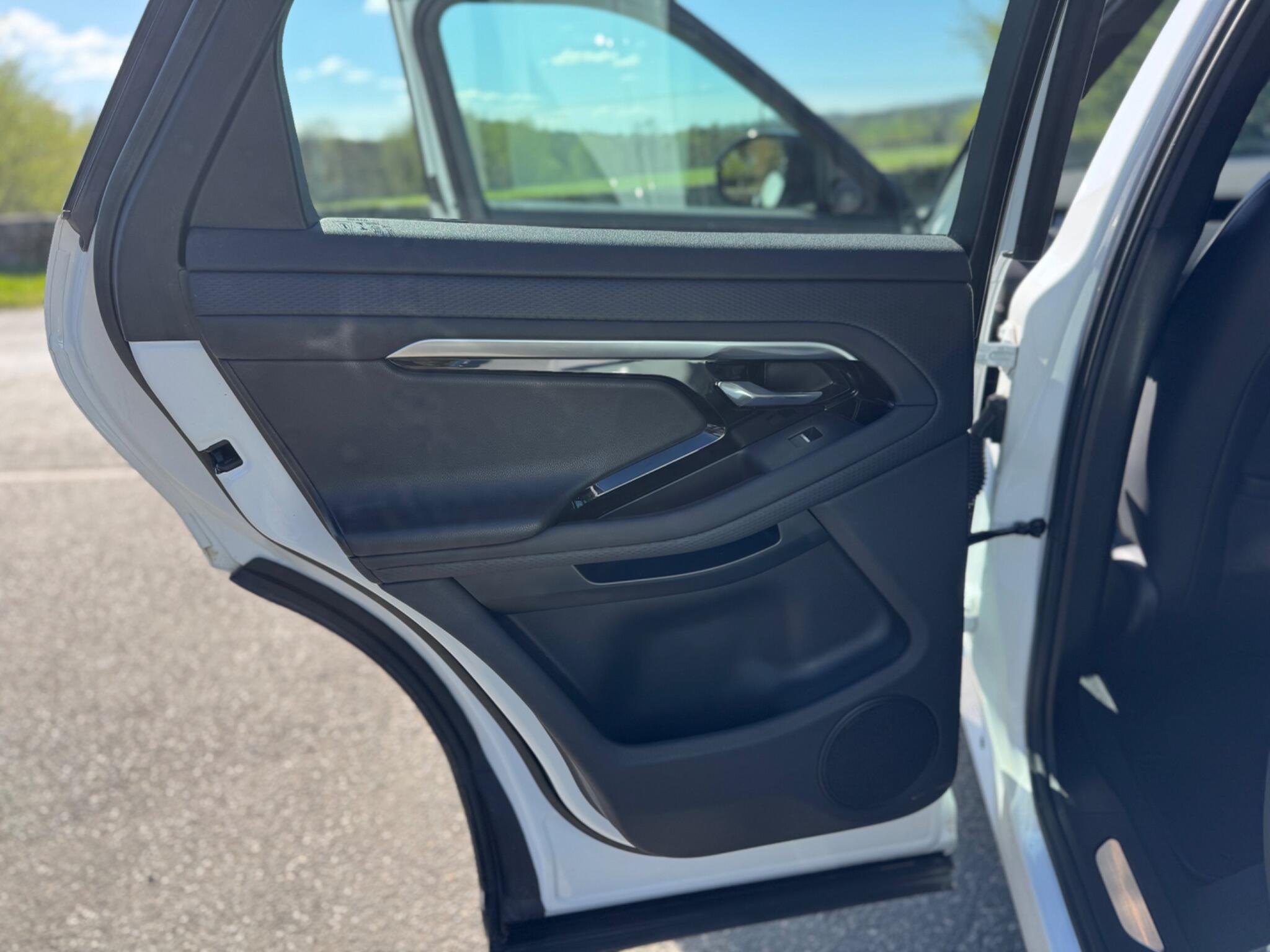 Land Rover Range Rover Evoque - Image 25