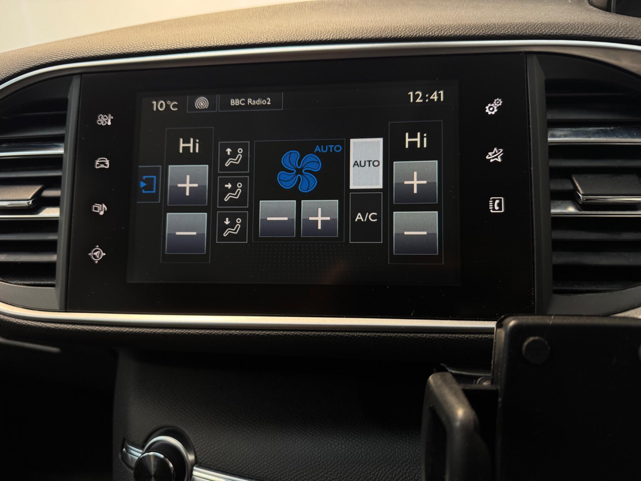 Peugeot 308 - Image 16