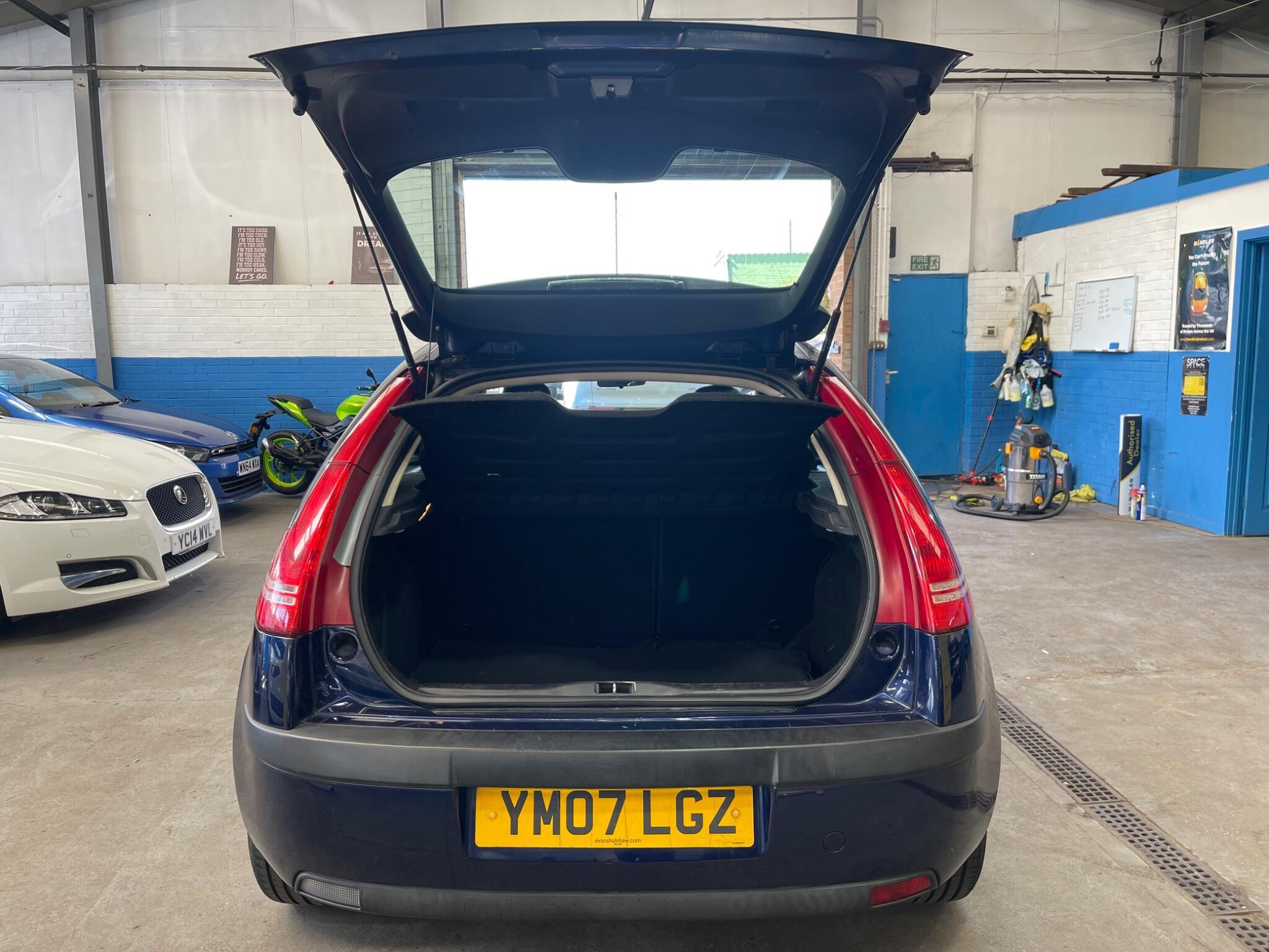 Citroen C4 - Image 20