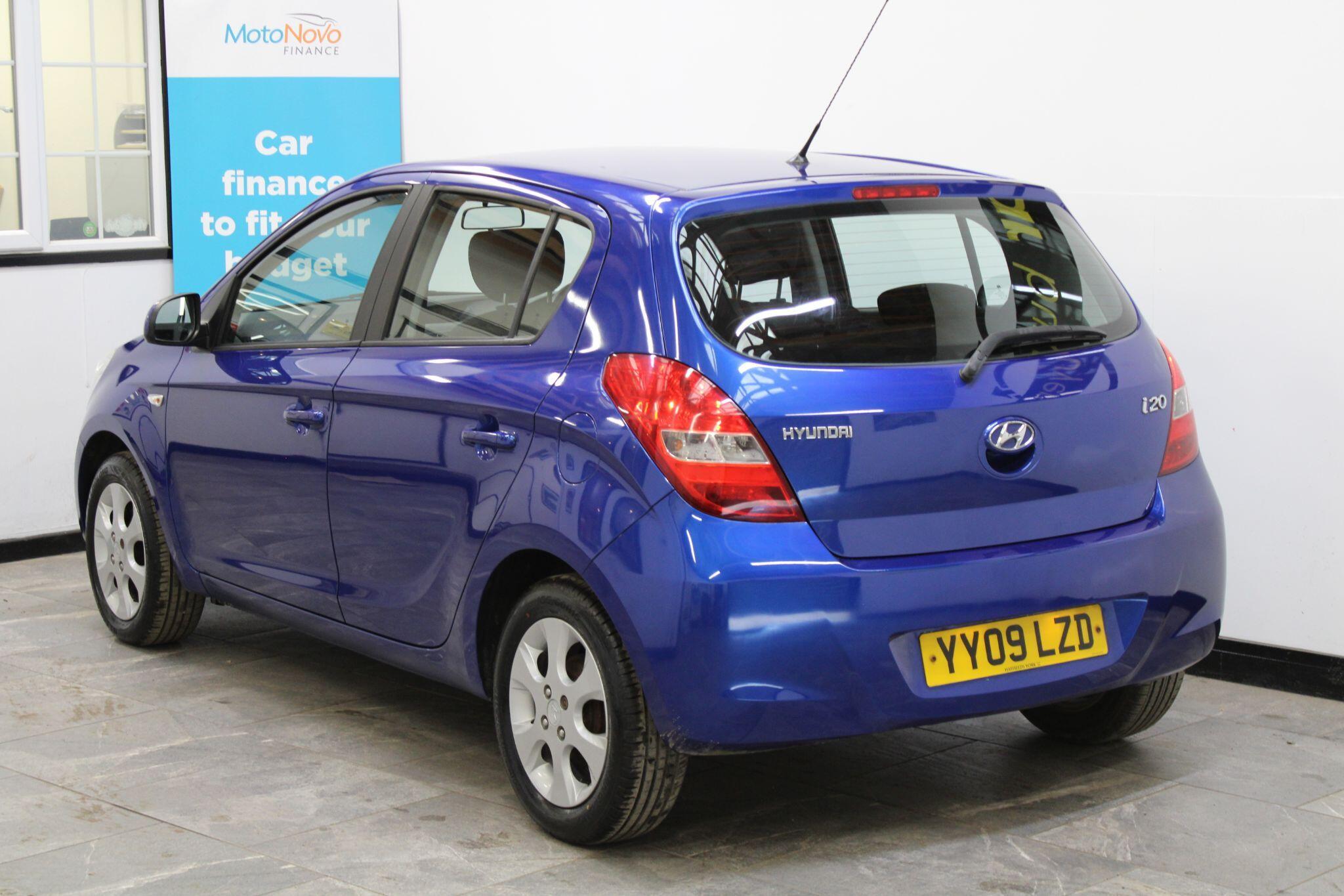 Hyundai i20 - Image 18