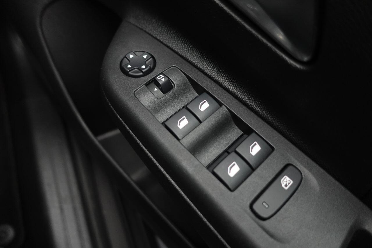 Vauxhall Corsa - Image 48