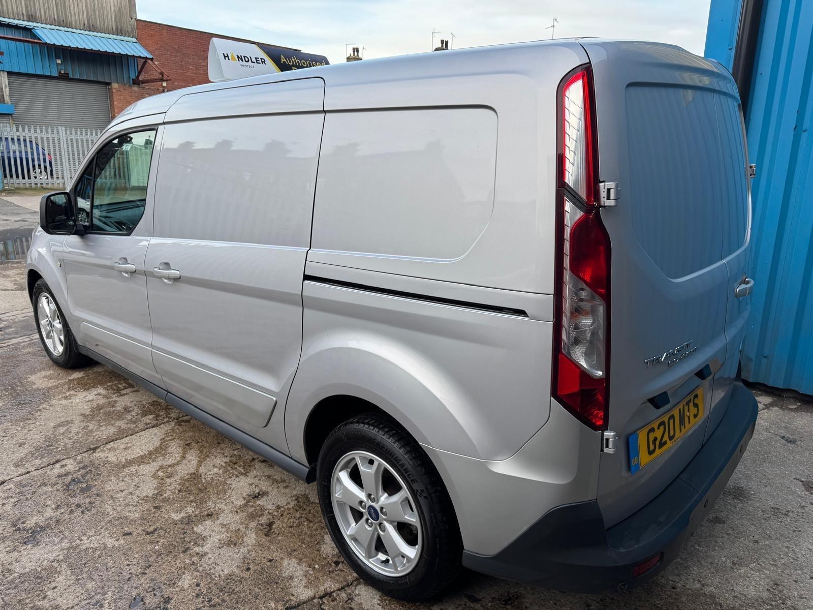 Ford Transit Connect - Image 11