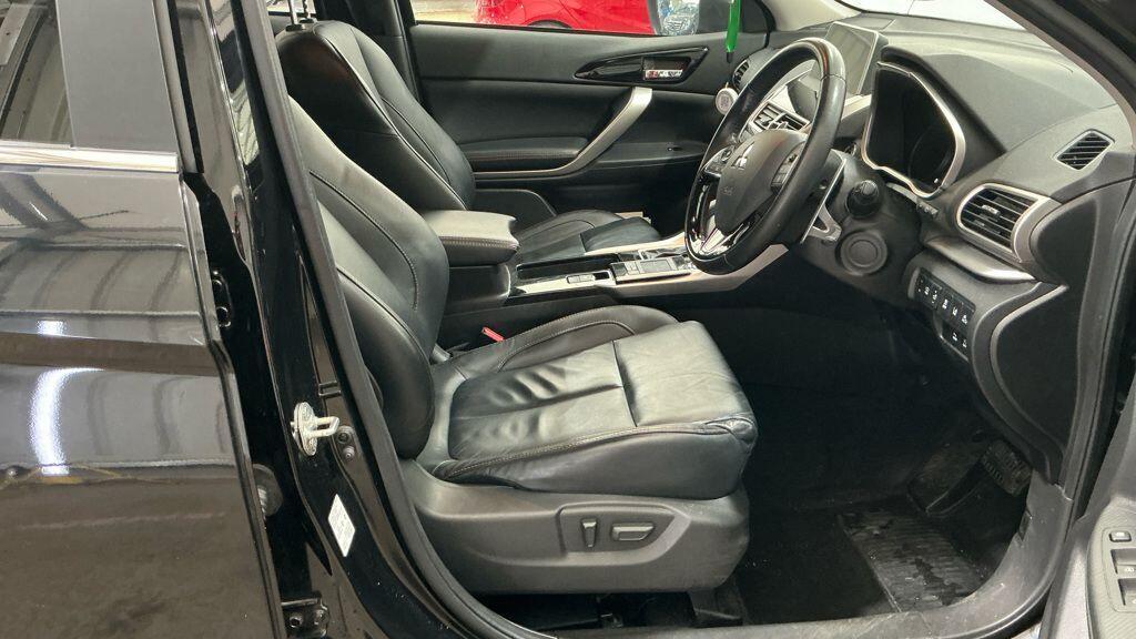 Mitsubishi Eclipse Cross - Image 3