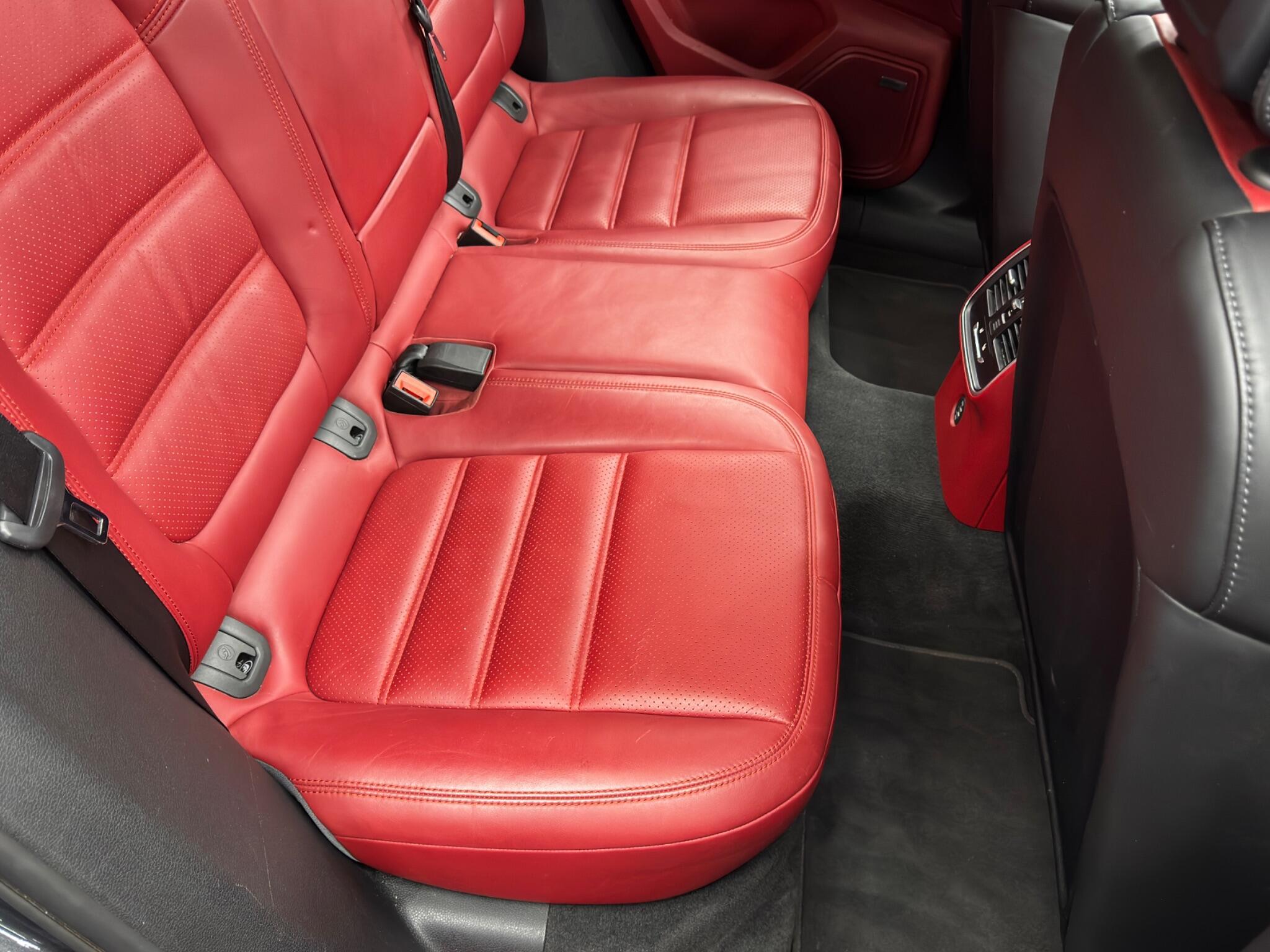 Porsche Macan - Image 16