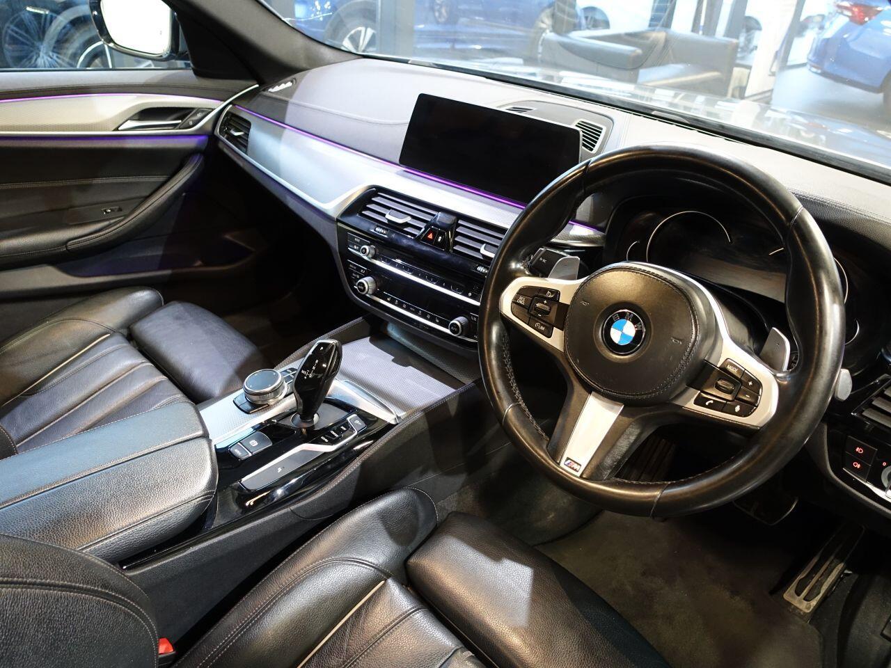 BMW 5 Series - Image 2