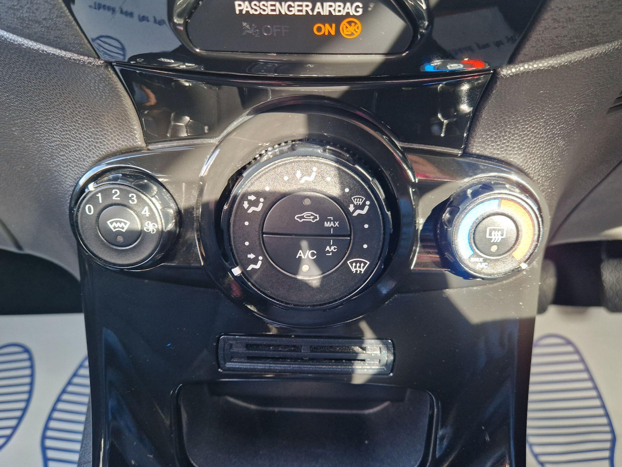 Ford Fiesta - Image 46