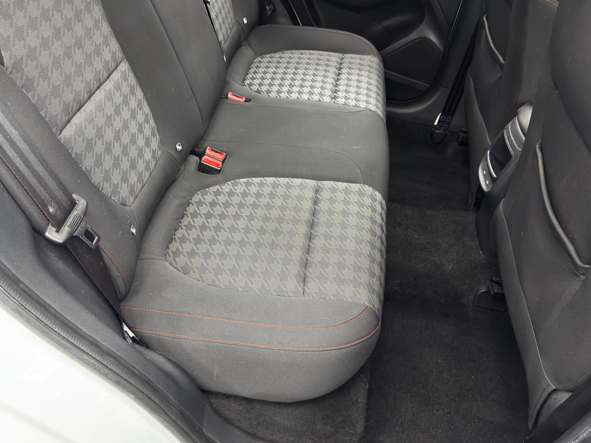 MG MG ZS - Image 16