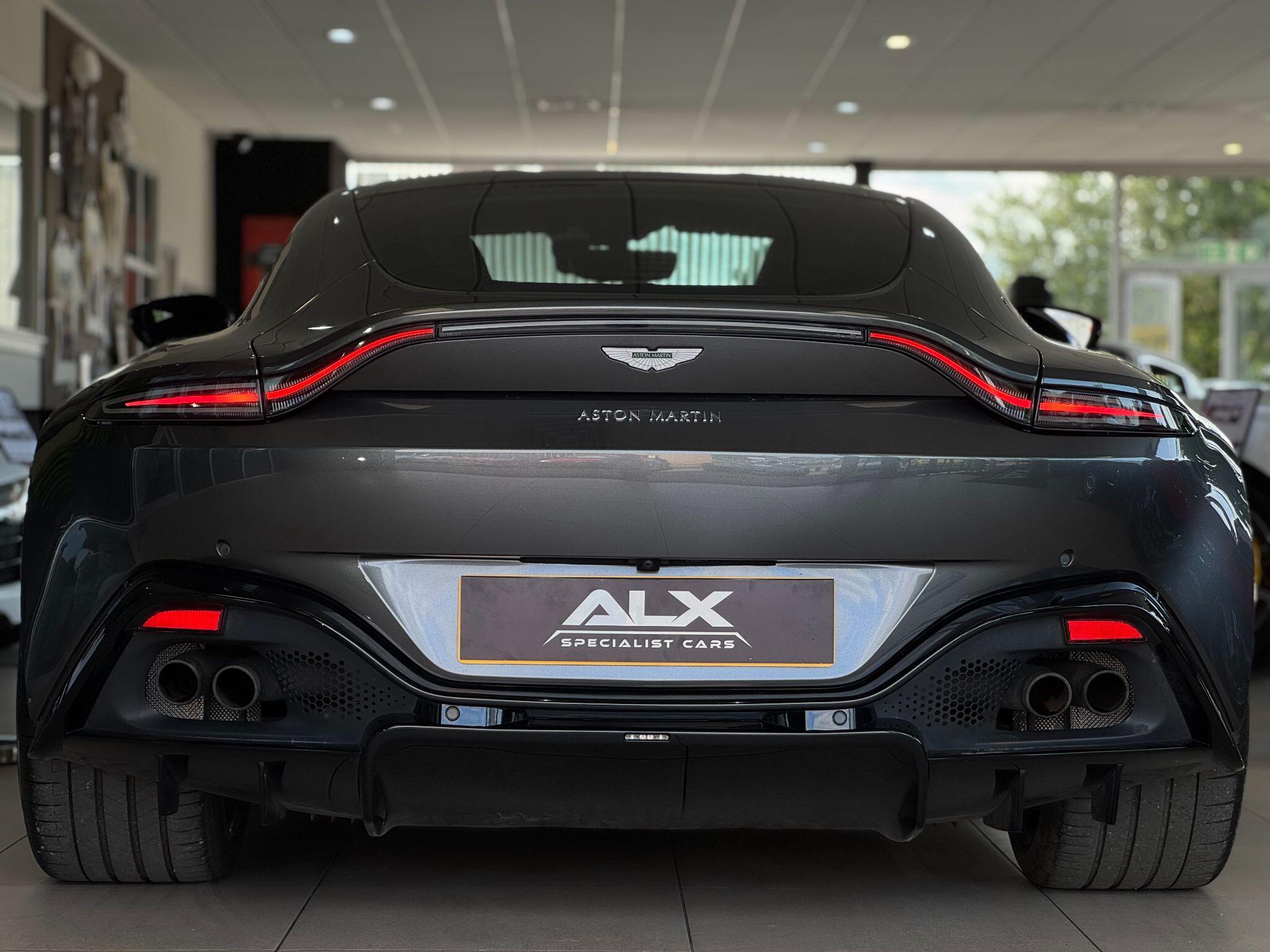 Aston Martin Vantage - Image 18
