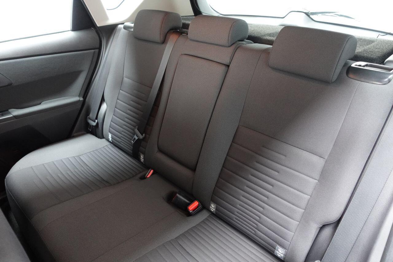 Toyota Auris - Image 20