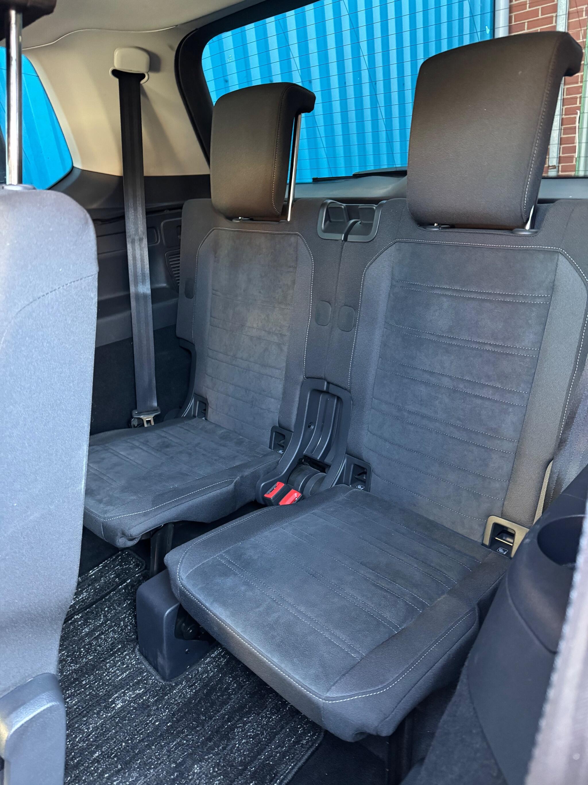 Volkswagen Touran - Image 46