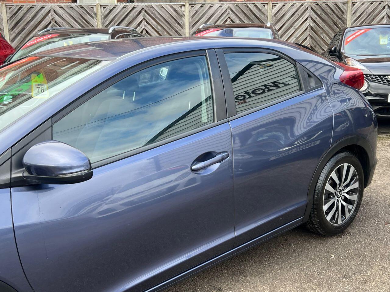 Honda Civic - Image 12