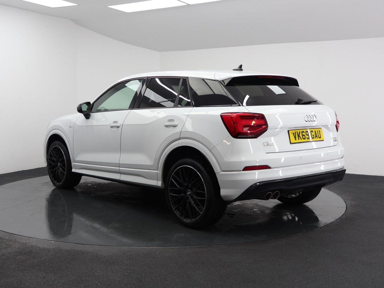 Audi Q2 - Image 9