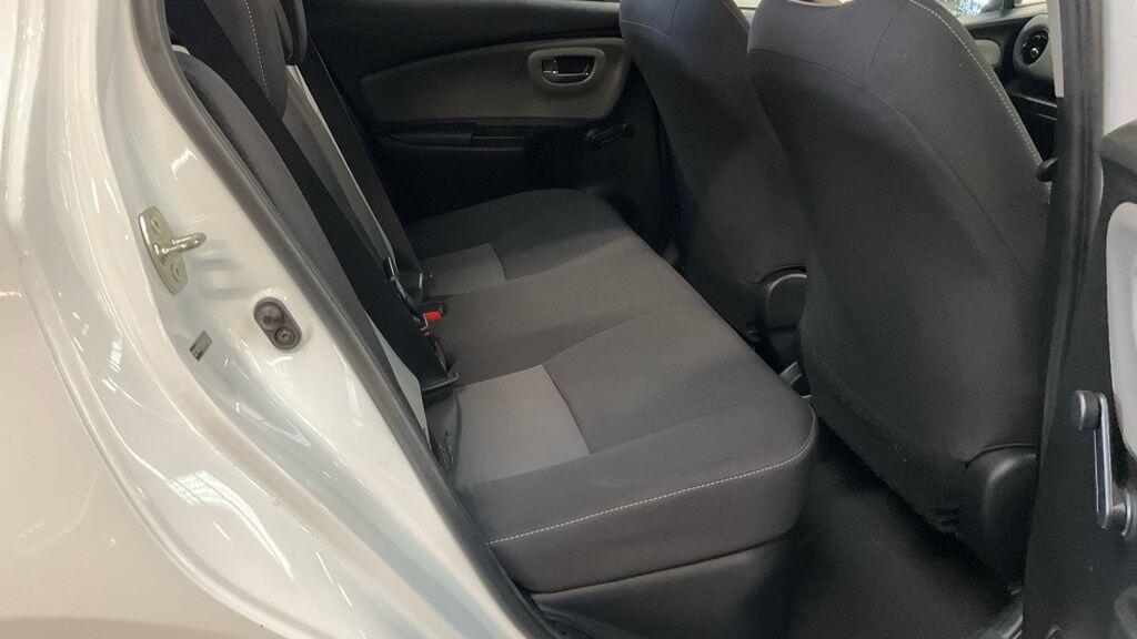 Toyota Yaris - Image 9