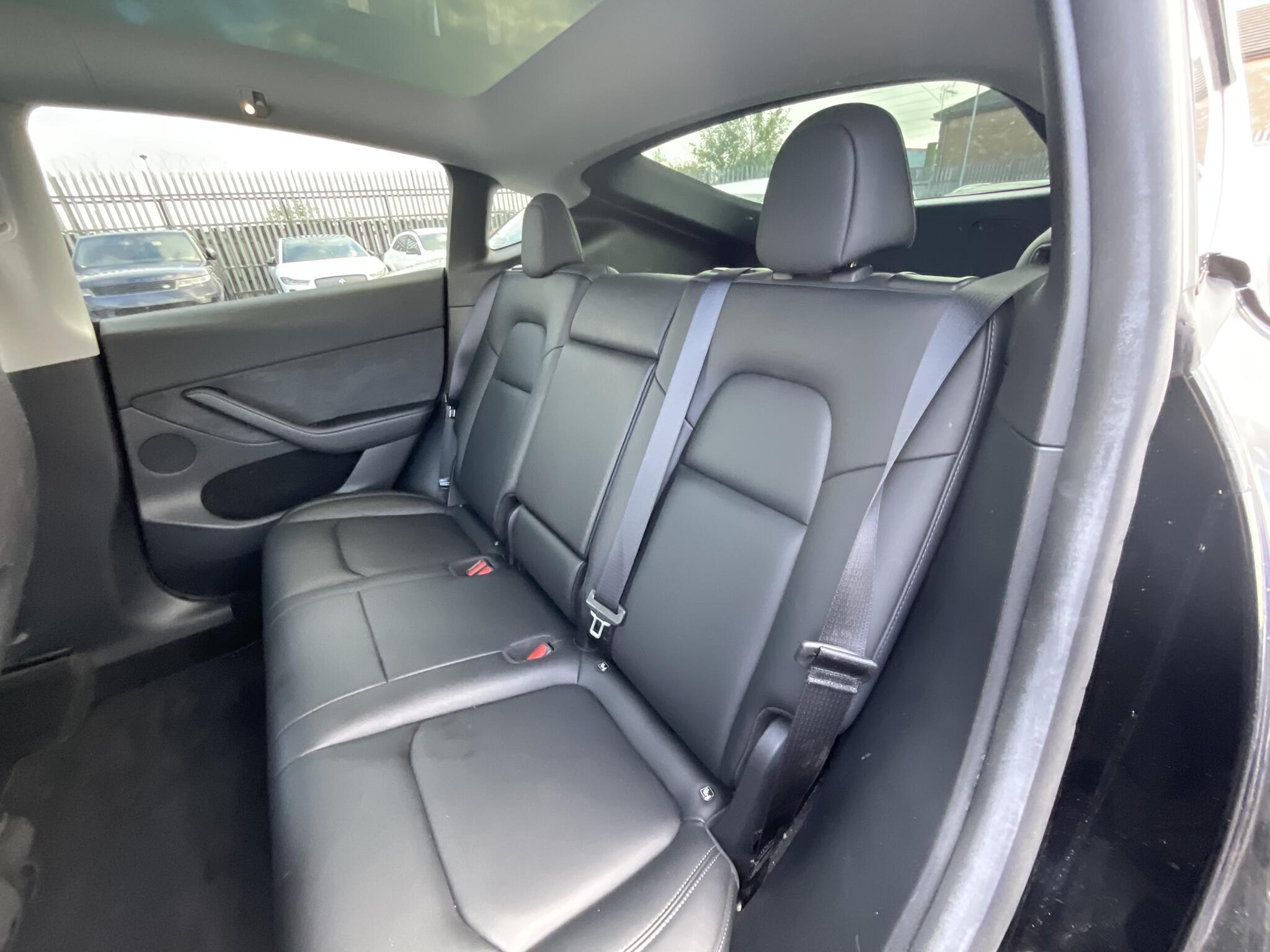 Tesla Model Y - Image 12