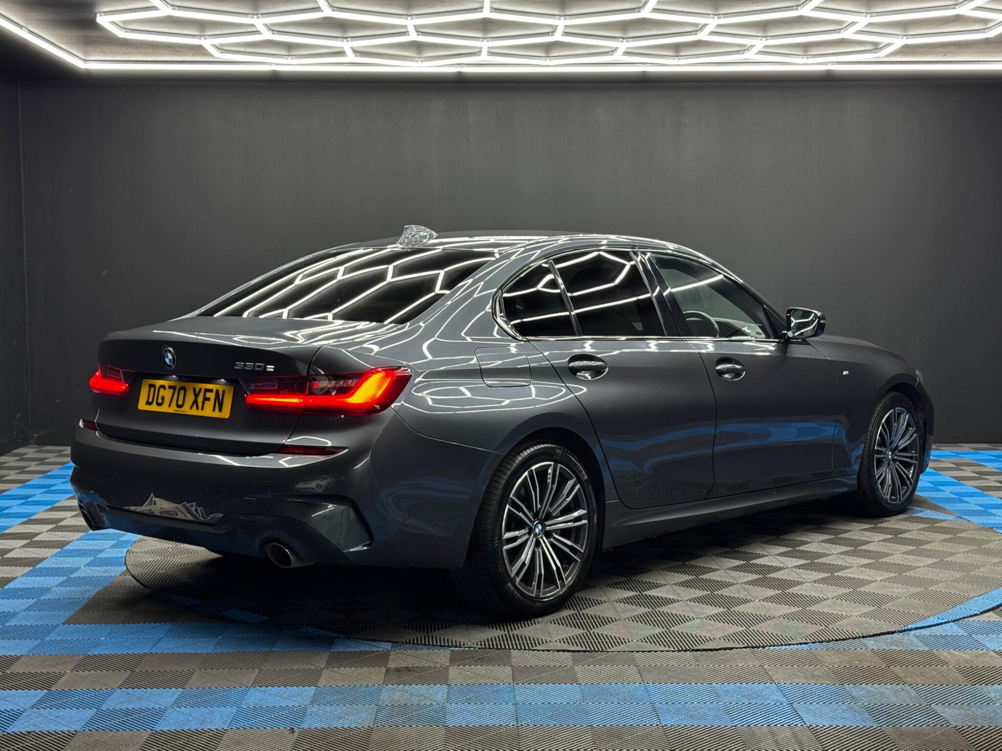 BMW 3 Series - Image 5