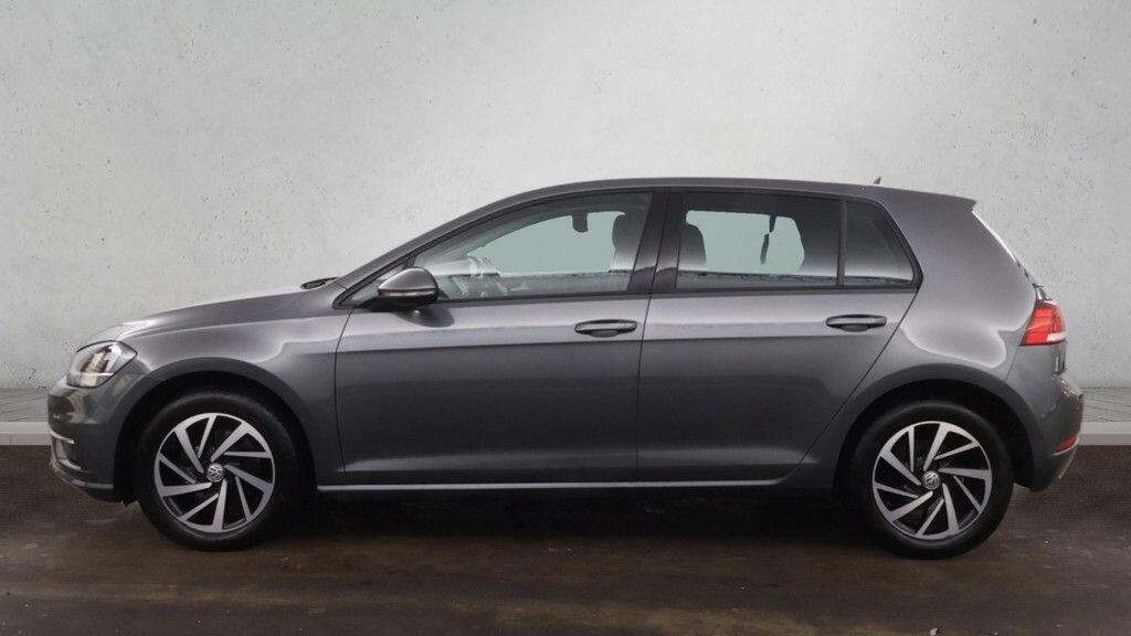 Volkswagen Golf - Image 9