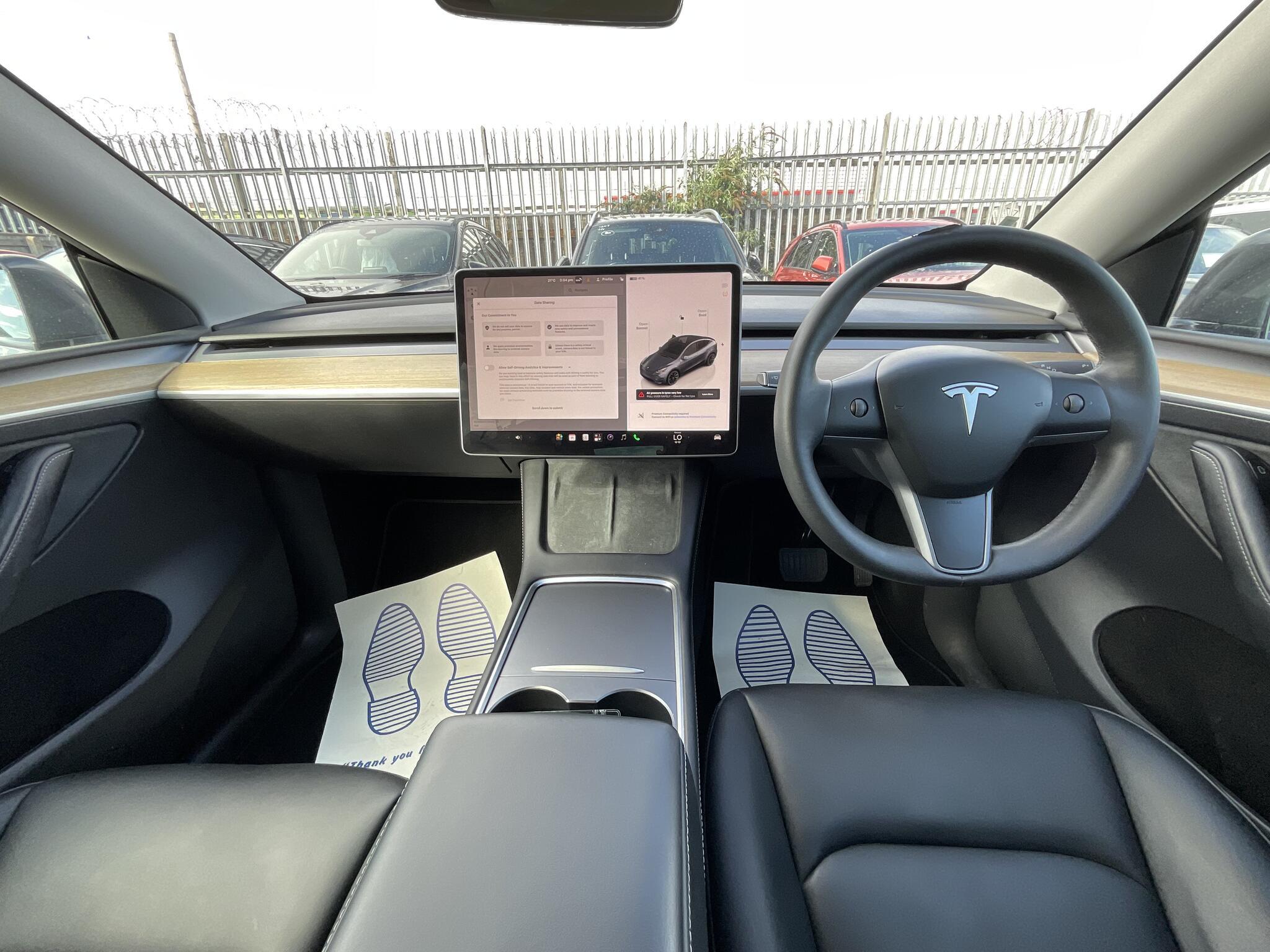 Tesla Model Y - Image 7