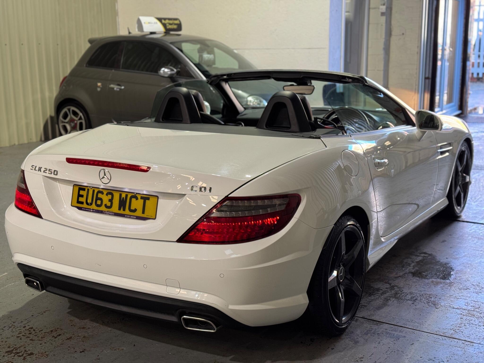 Mercedes SLK - Image 12