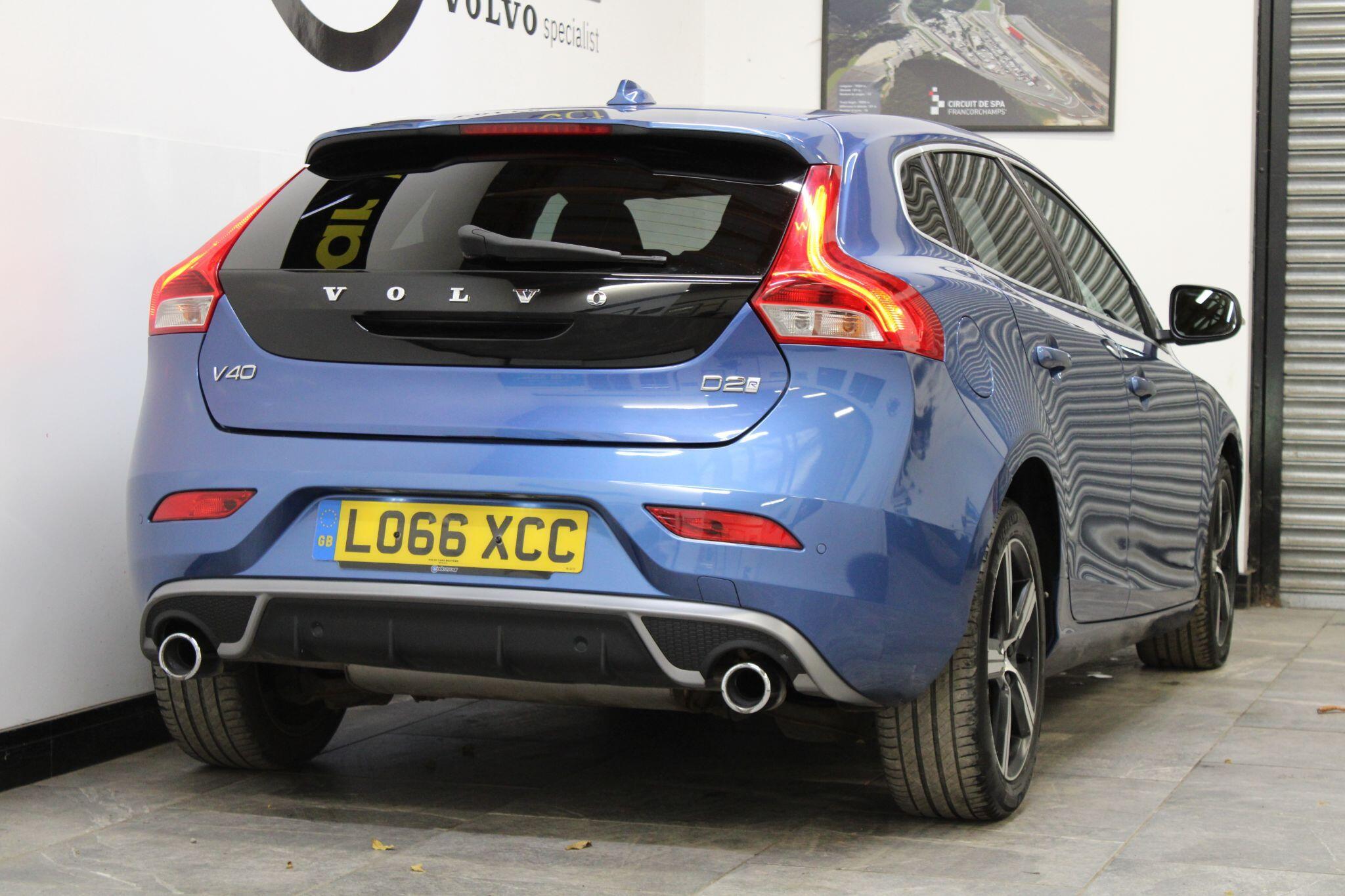 Volvo V40 - Image 13