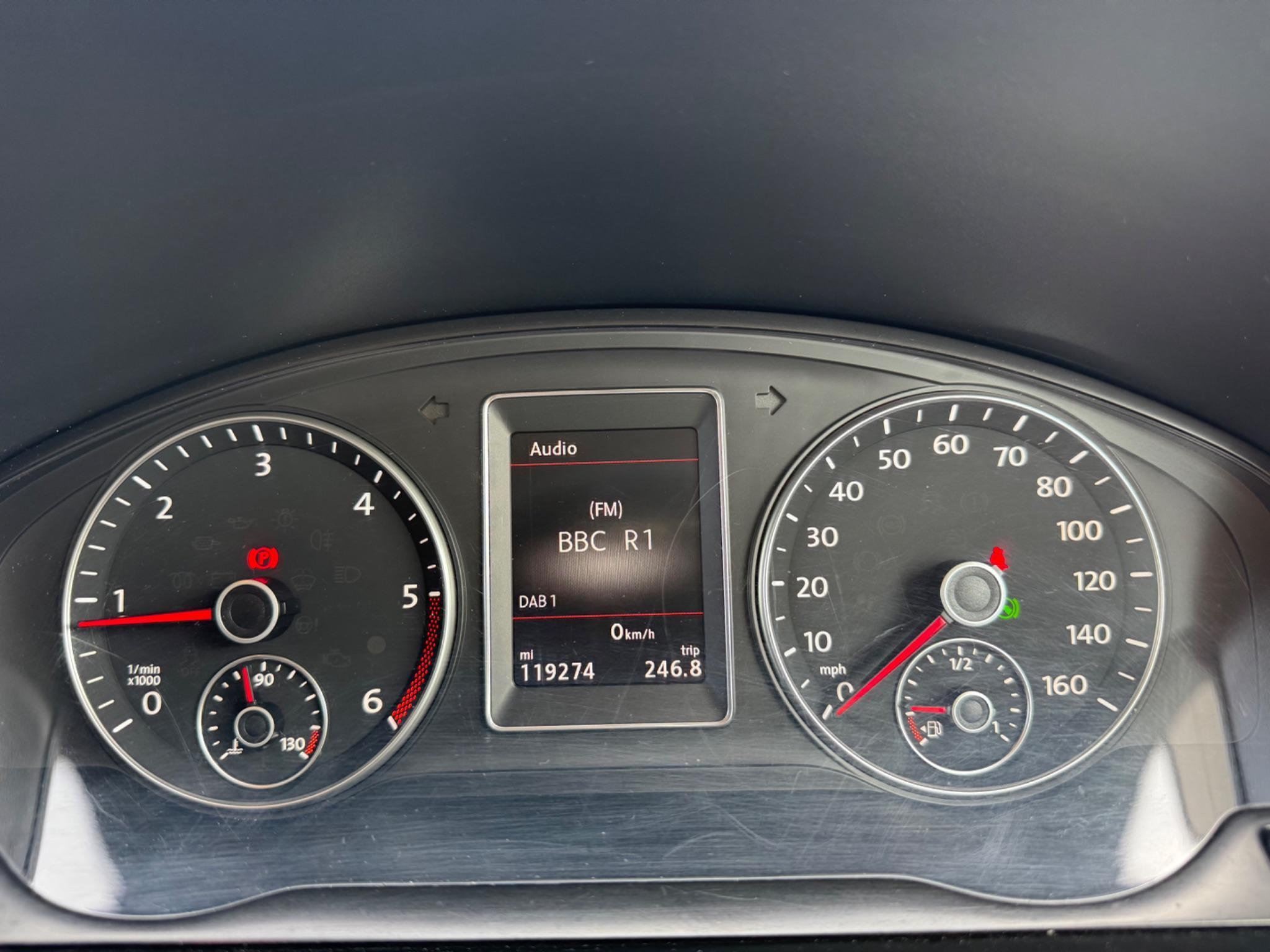 Volkswagen CARAVELLE - Image 37