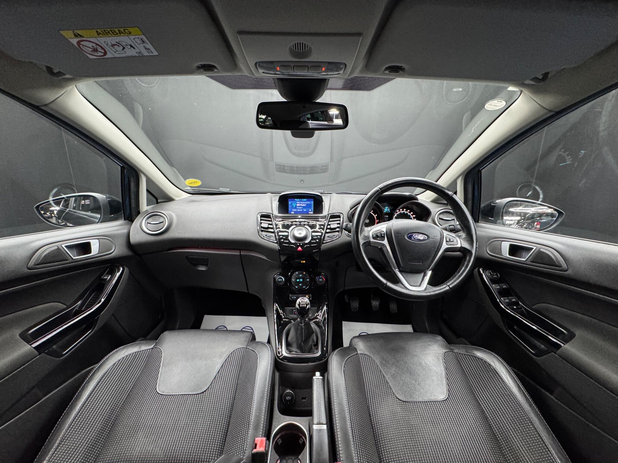 Ford Fiesta - Image 17