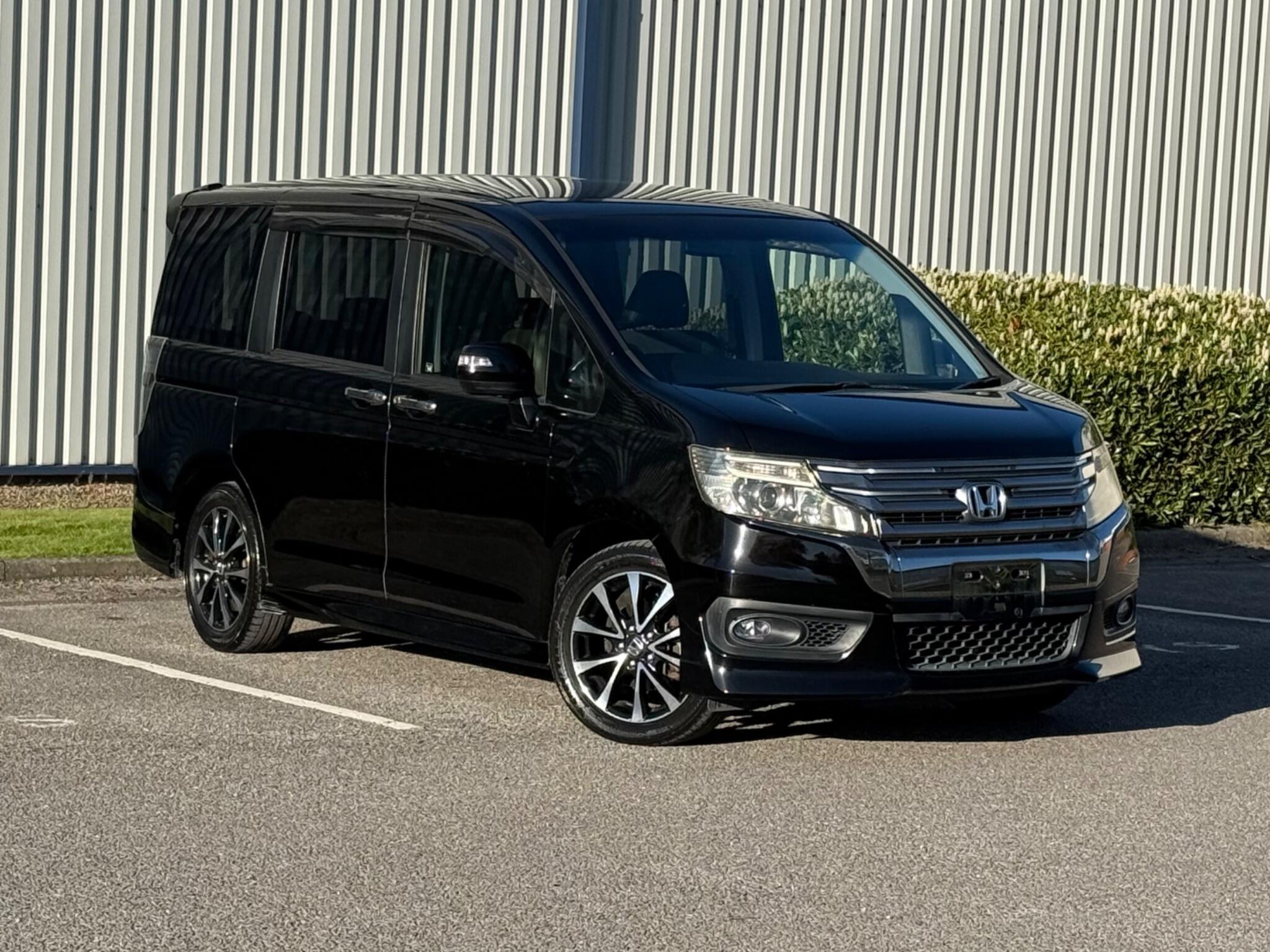 Honda Stepwagon - Image 3