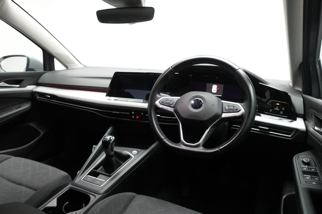 Volkswagen Golf - Image 15