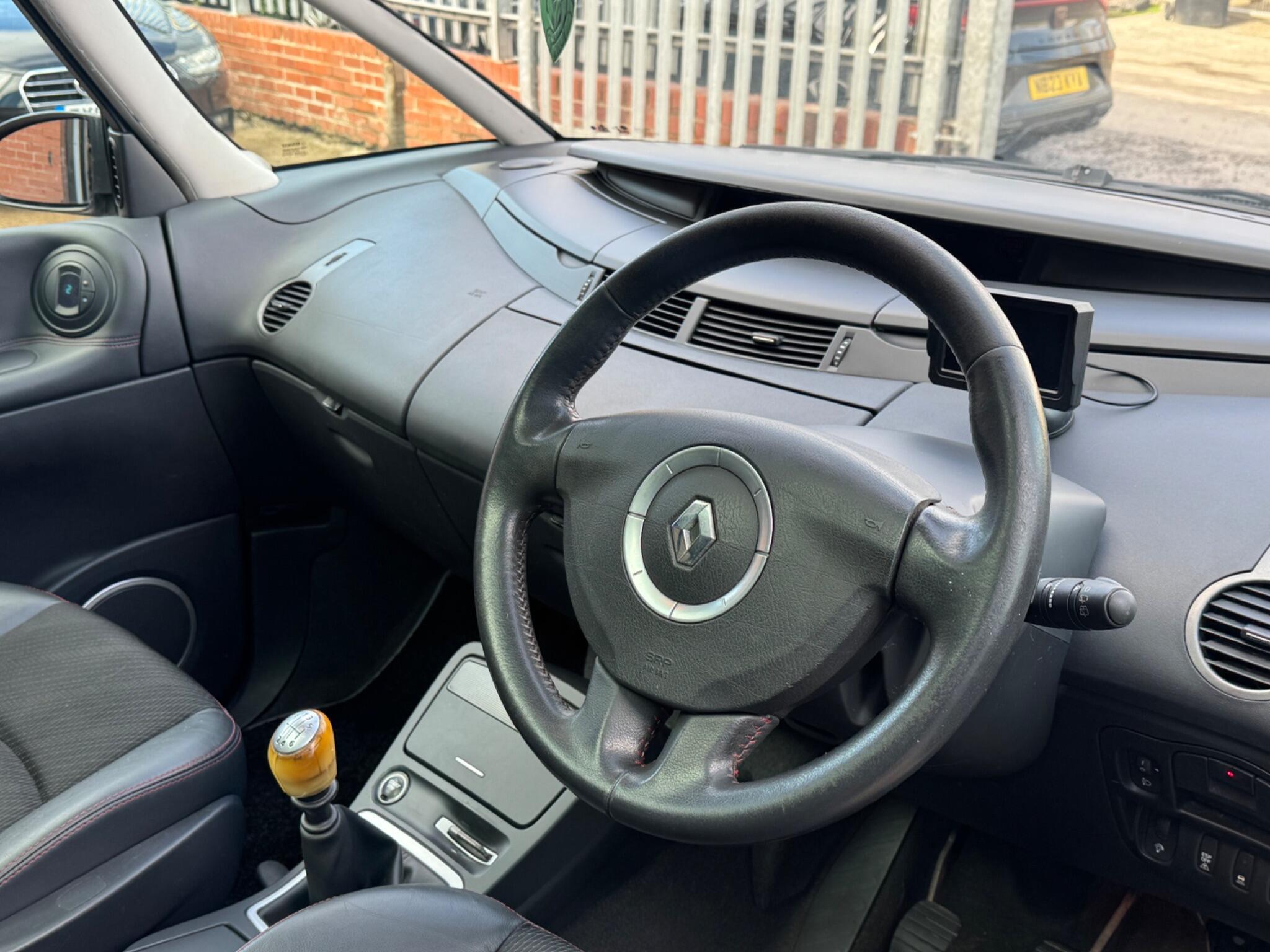 Renault GRAND ESPACE - Image 14
