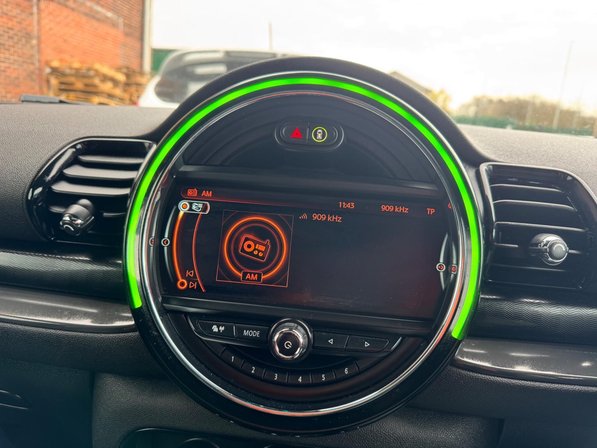 MINI Clubman - Image 16