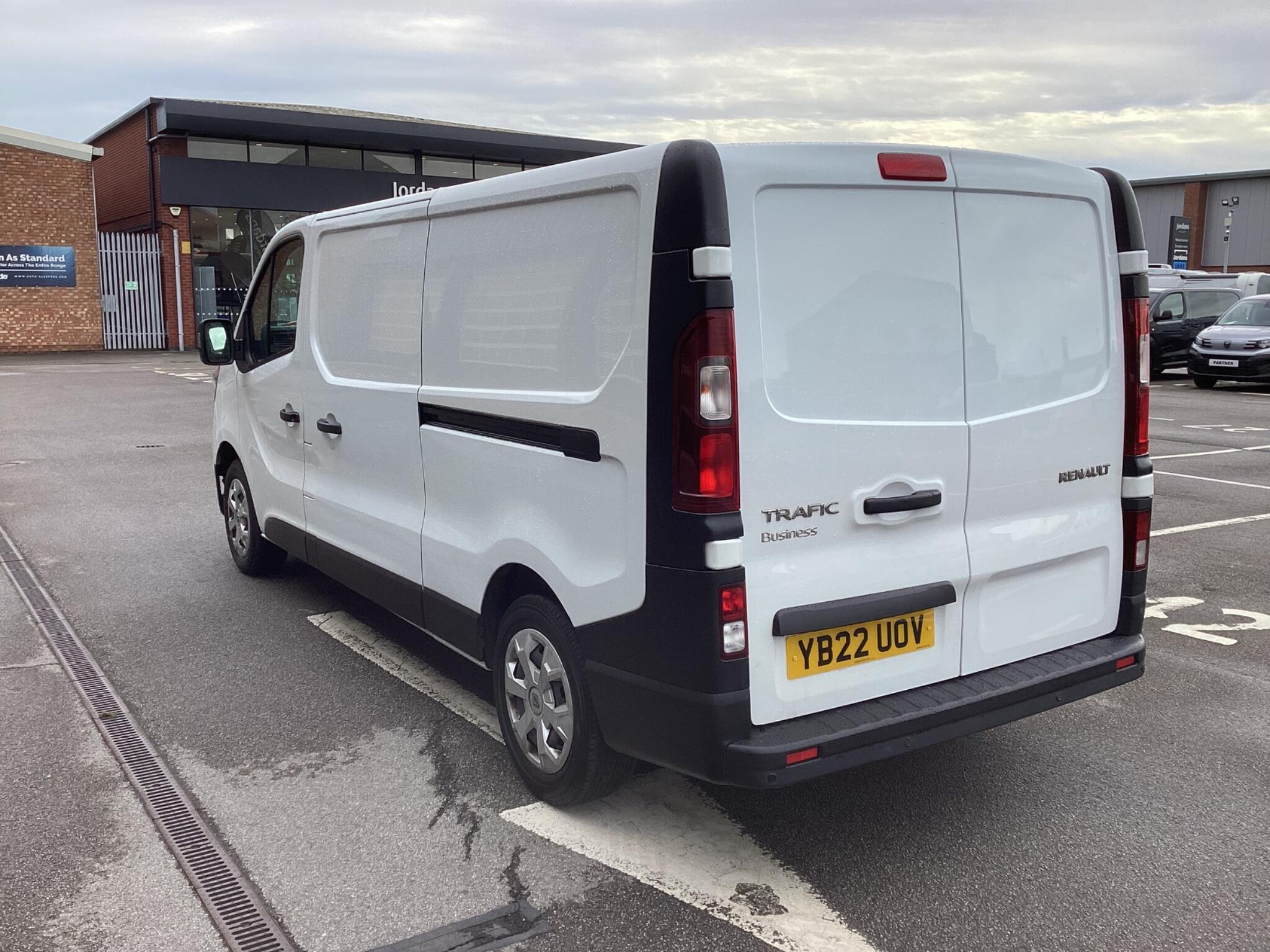 Renault Trafic - Image 5