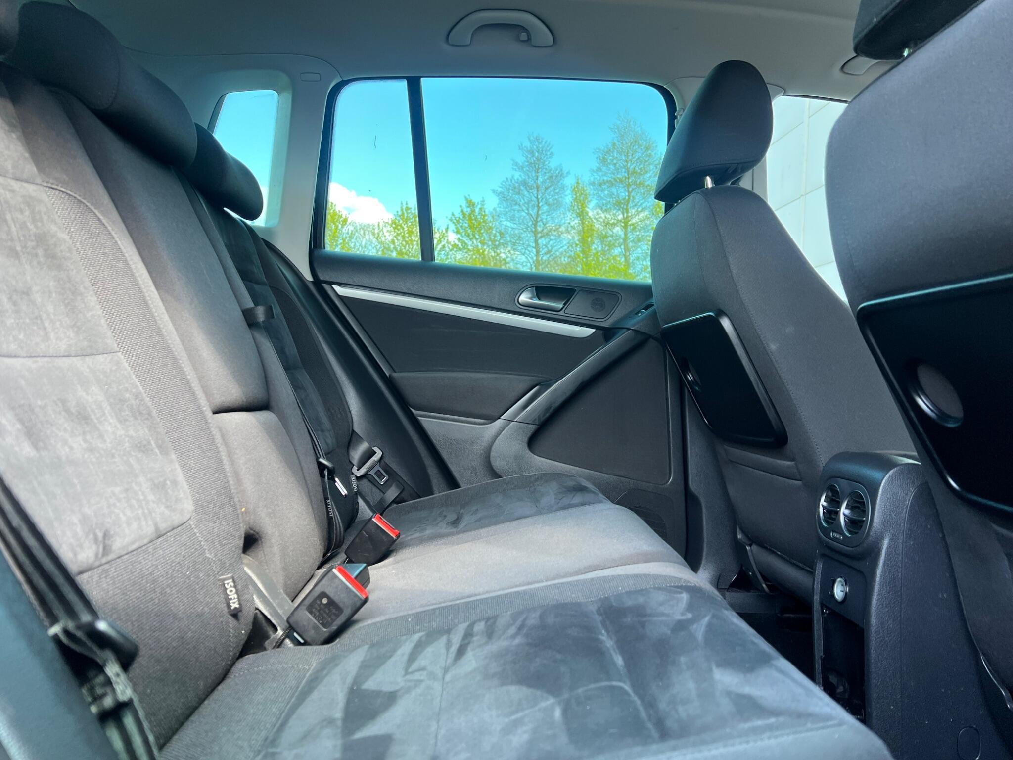 Volkswagen Tiguan - Image 15