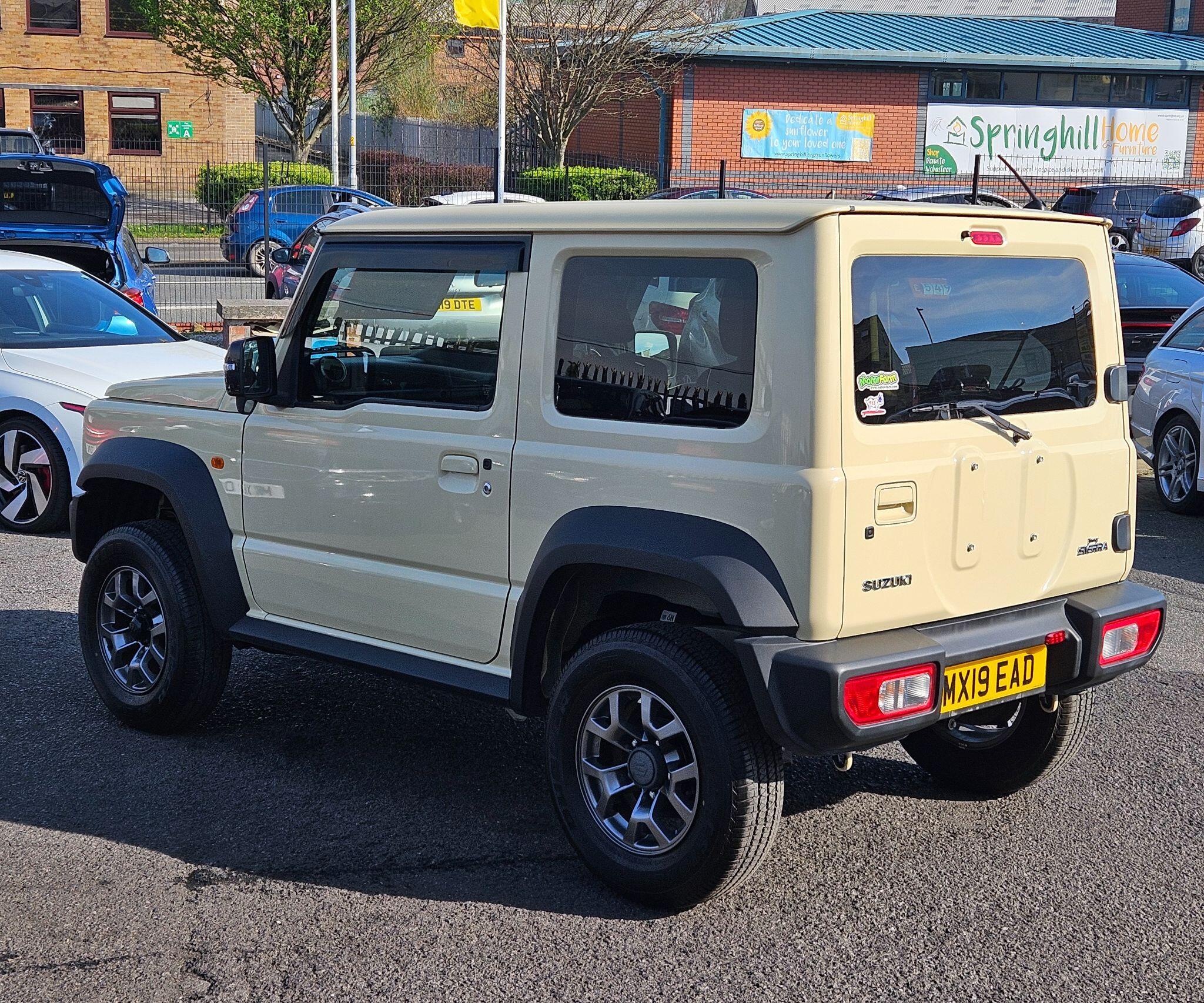 Suzuki Jimny - Image 10